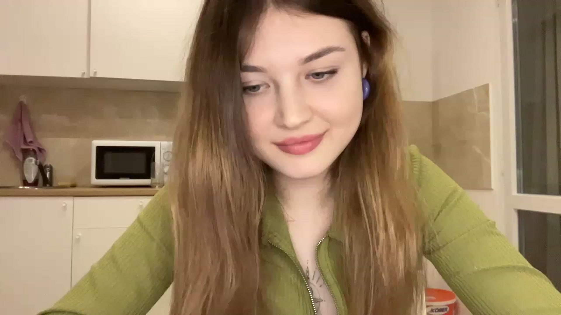 Gallery image thumbnail from Cassiopeeia's myfreecams stream on, 03/05/2023, 17:12 image 4 of 20