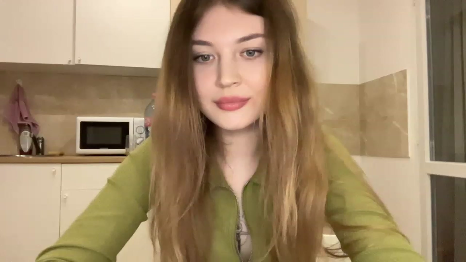 Gallery image thumbnail from Cassiopeeia's myfreecams stream on, 03/05/2023, 17:12 image 17 of 20