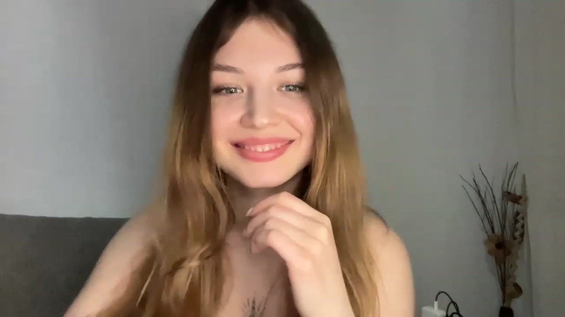 Gallery image thumbnail from Cassiopeeia's myfreecams stream on, 03/06/2023, 17:45 image 18 of 20