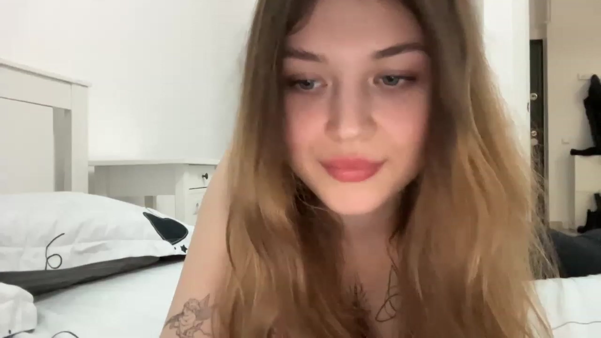 Gallery image thumbnail from Cassiopeeia's myfreecams stream on, 03/06/2023, 20:38 image 5 of 20