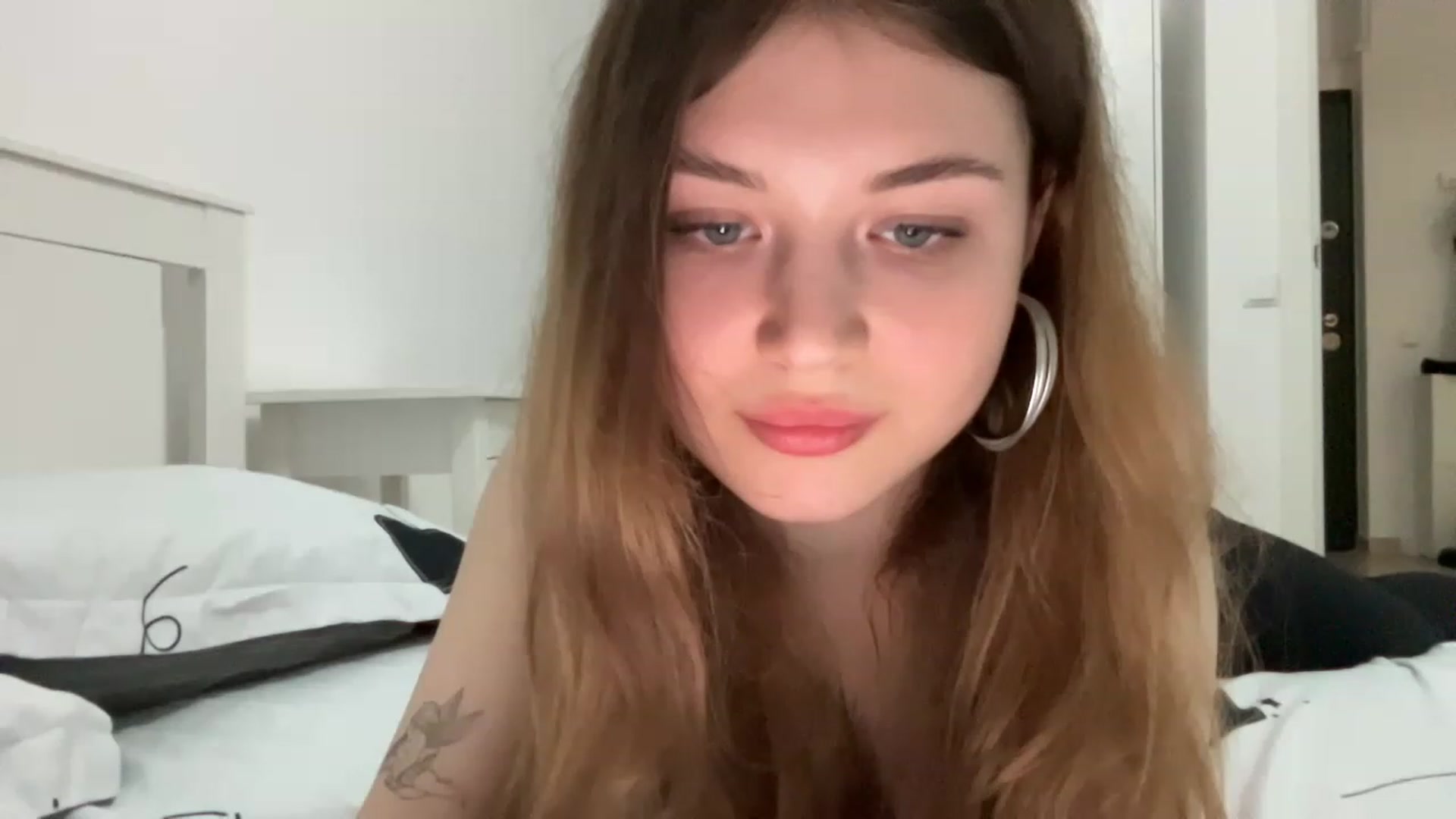 Gallery image thumbnail from Cassiopeeia's myfreecams stream on, 03/06/2023, 20:52 image 3 of 20