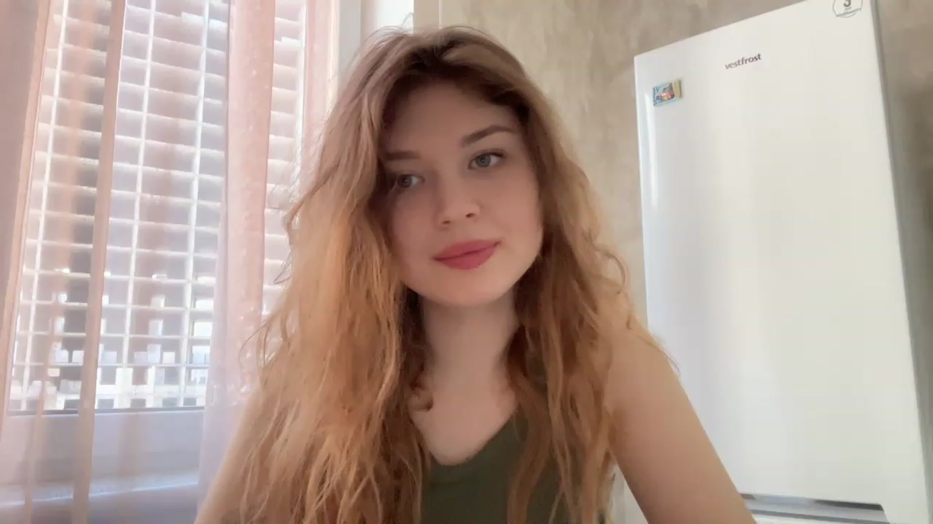 Gallery image thumbnail from Cassiopeeia's myfreecams stream on, 03/10/2023, 09:01 image 15 of 20