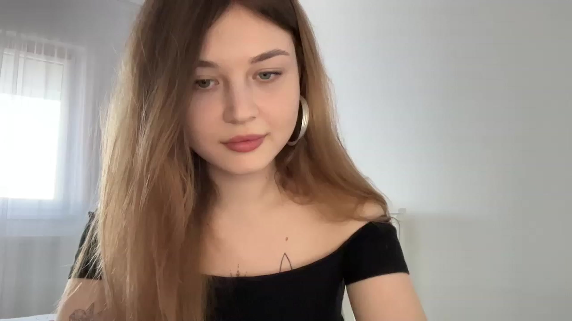 Gallery image thumbnail from Cassiopeeia's myfreecams stream on, 03/12/2023, 13:58 image 19 of 20