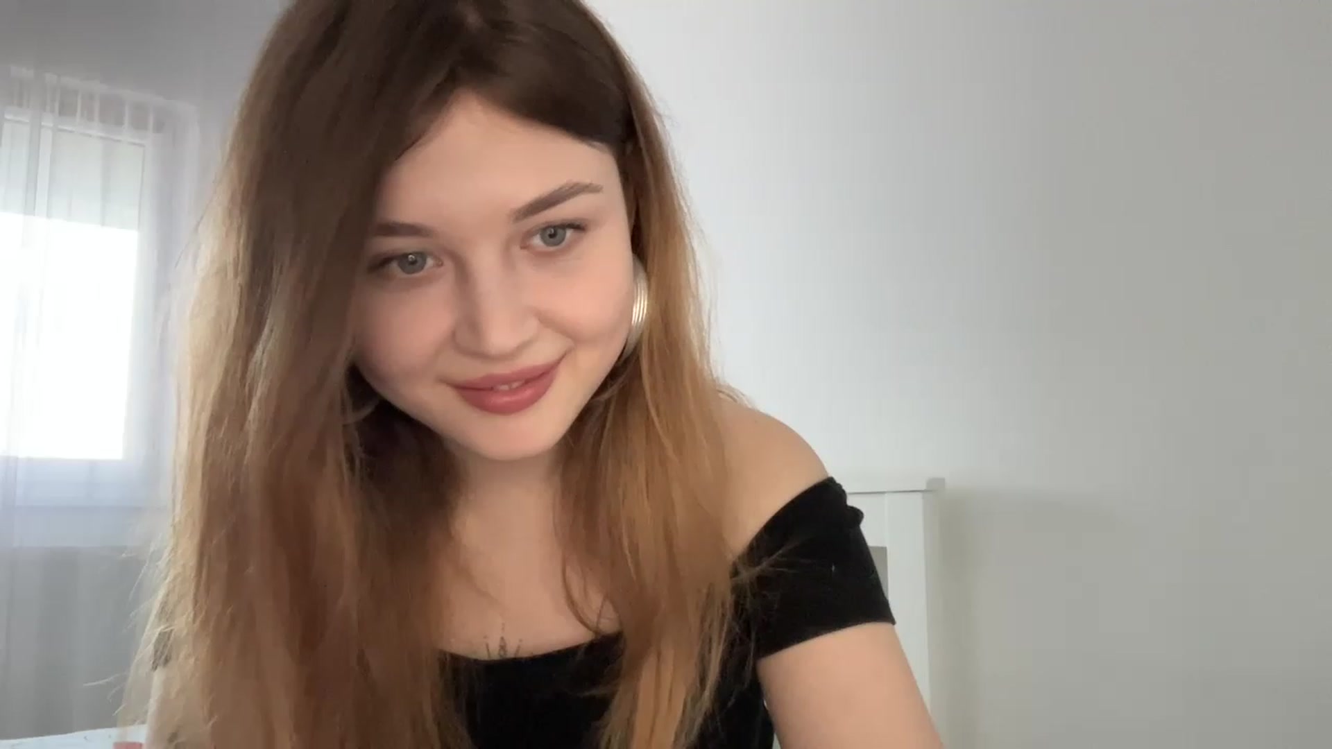 Gallery image thumbnail from Cassiopeeia's myfreecams stream on, 03/12/2023, 14:28 image 19 of 20