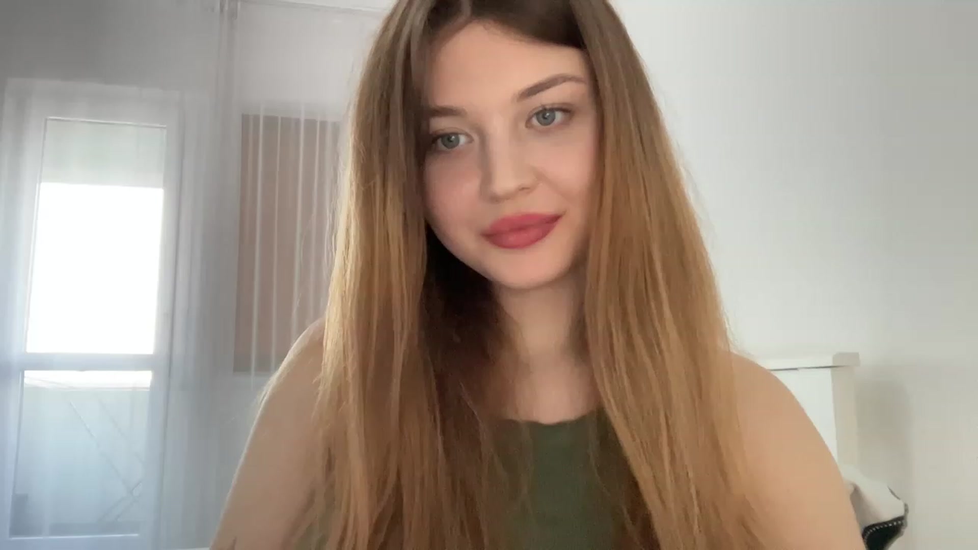 Gallery image thumbnail from Cassiopeeia's myfreecams stream on, 03/17/2023, 15:02 image 14 of 20