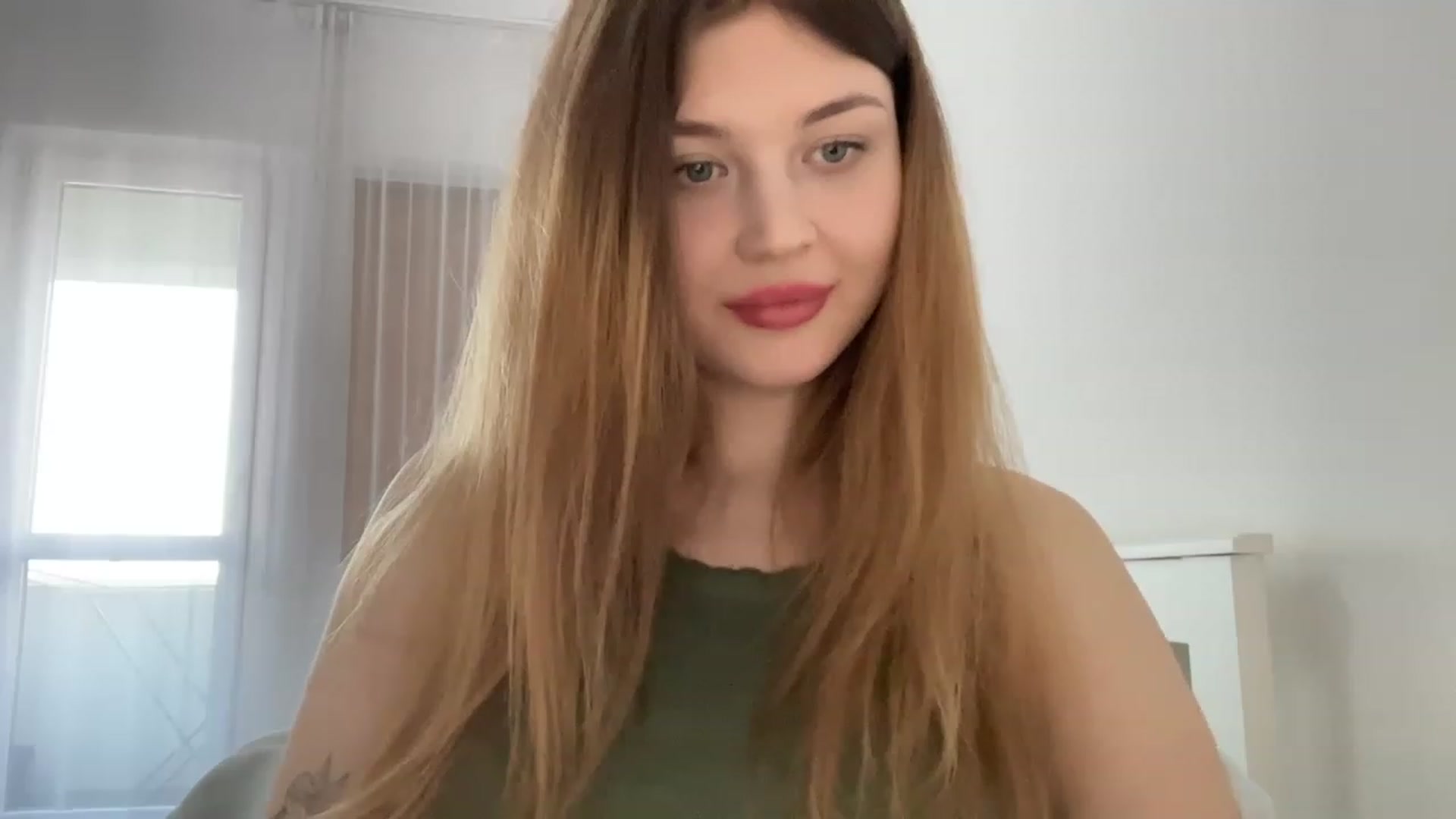 Gallery image thumbnail from Cassiopeeia's myfreecams stream on, 03/17/2023, 15:02 image 10 of 20