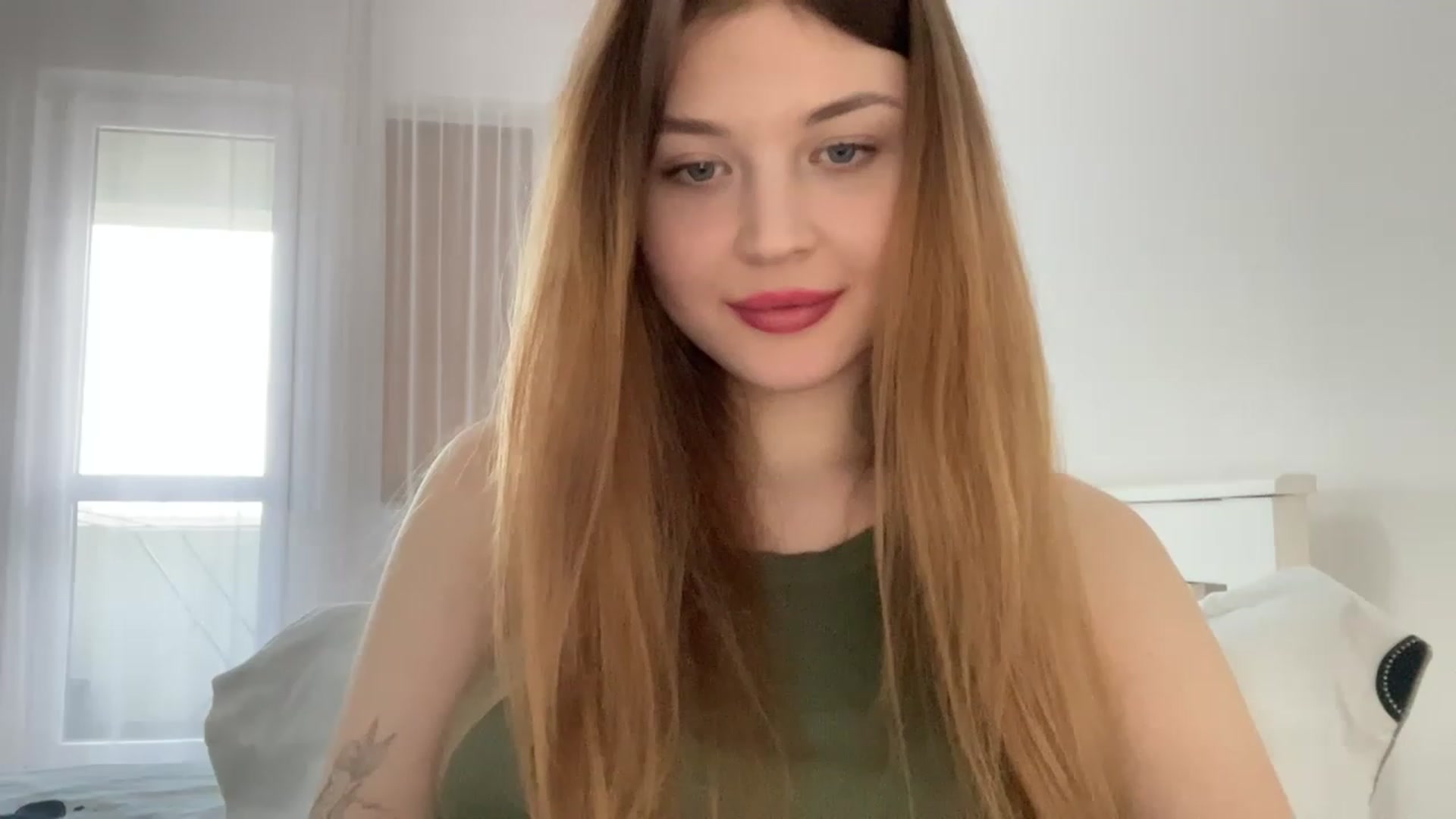 Gallery image thumbnail from Cassiopeeia's myfreecams stream on, 03/17/2023, 15:02 image 5 of 20