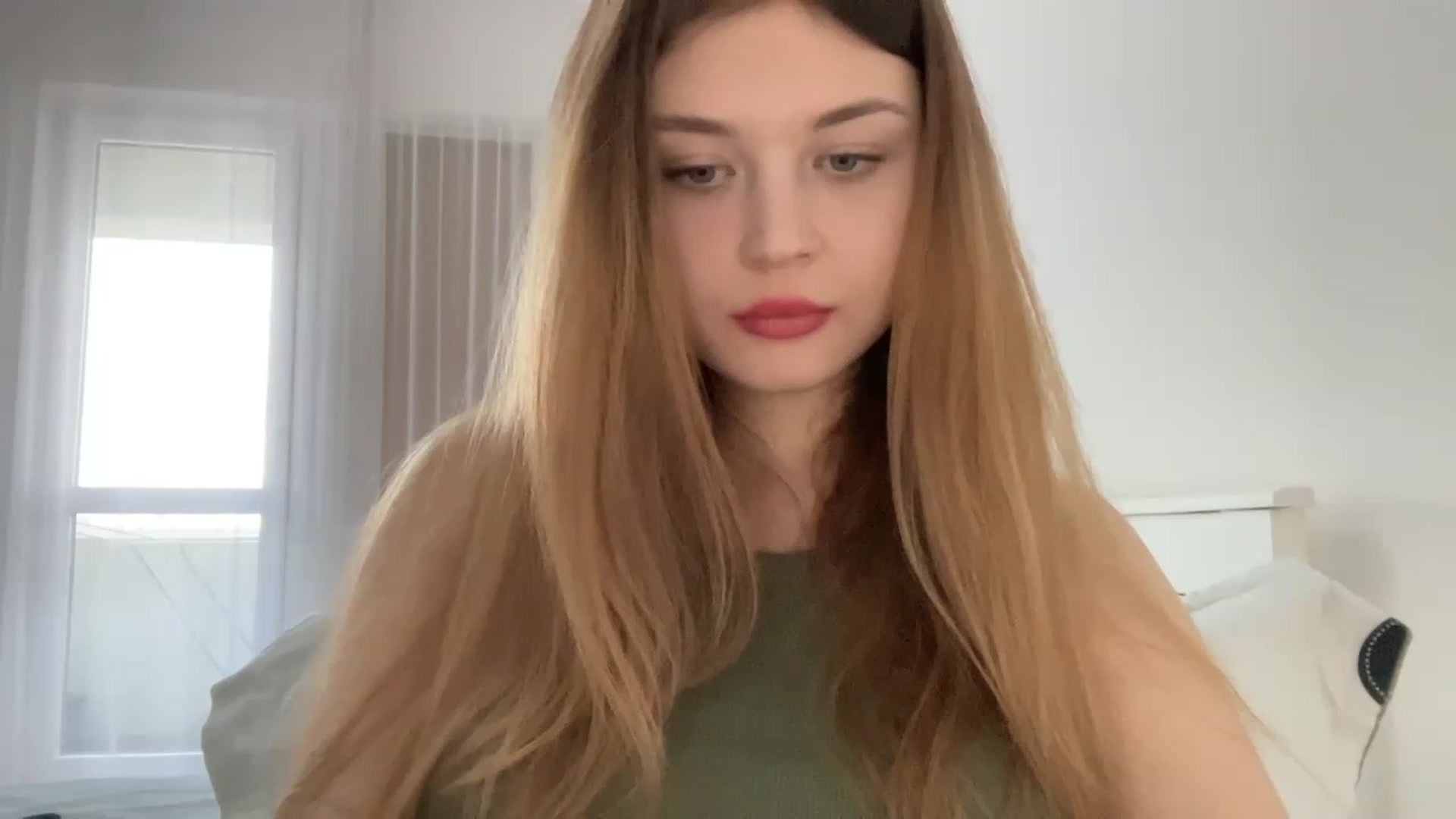 Gallery image thumbnail from Cassiopeeia's myfreecams stream on, 03/17/2023, 15:02 image 4 of 20