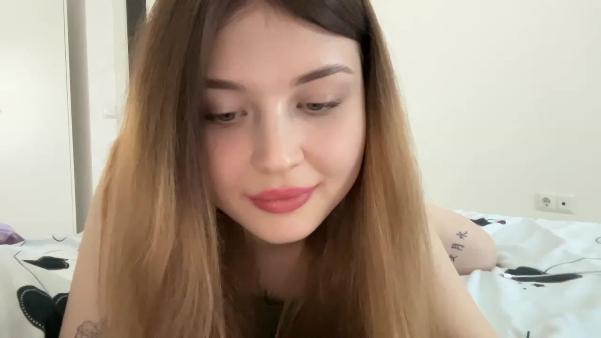 Gallery image thumbnail from Cassiopeeia's myfreecams stream on, 03/17/2023, 16:07 image 1 of 20