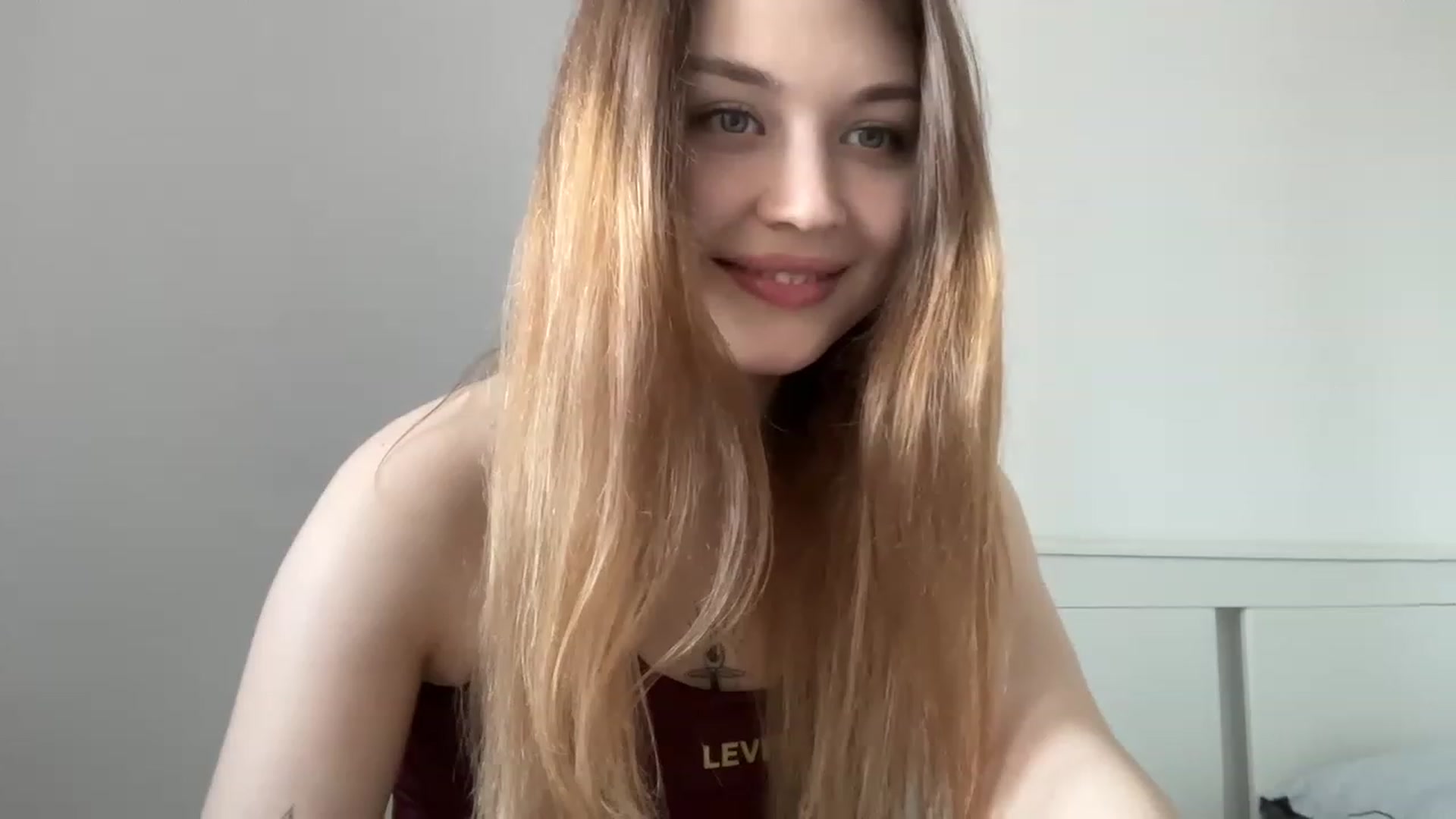 Gallery image thumbnail from Cassiopeeia's myfreecams stream on, 03/18/2023, 13:21 image 14 of 20