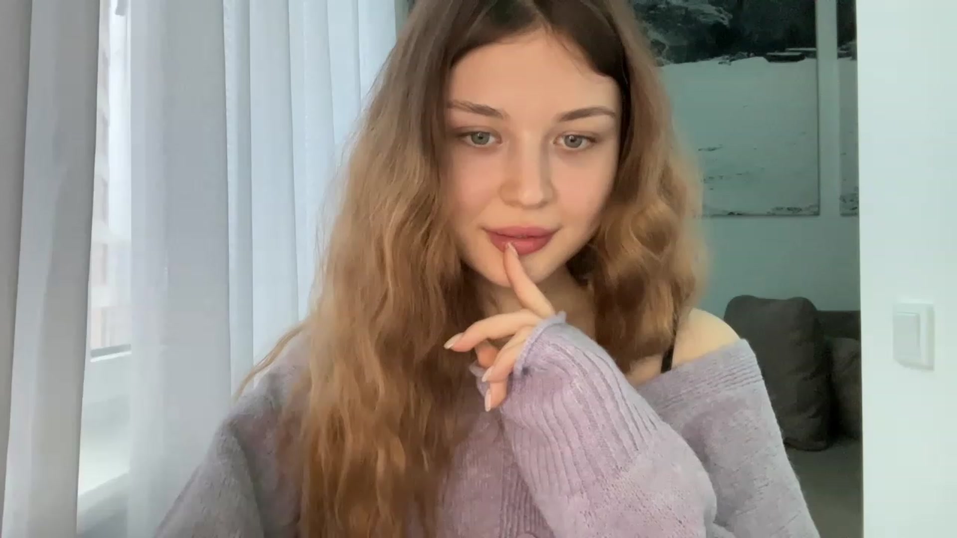 Gallery image thumbnail from Cassiopeeia's myfreecams stream on, 03/19/2023, 15:21 image 7 of 20