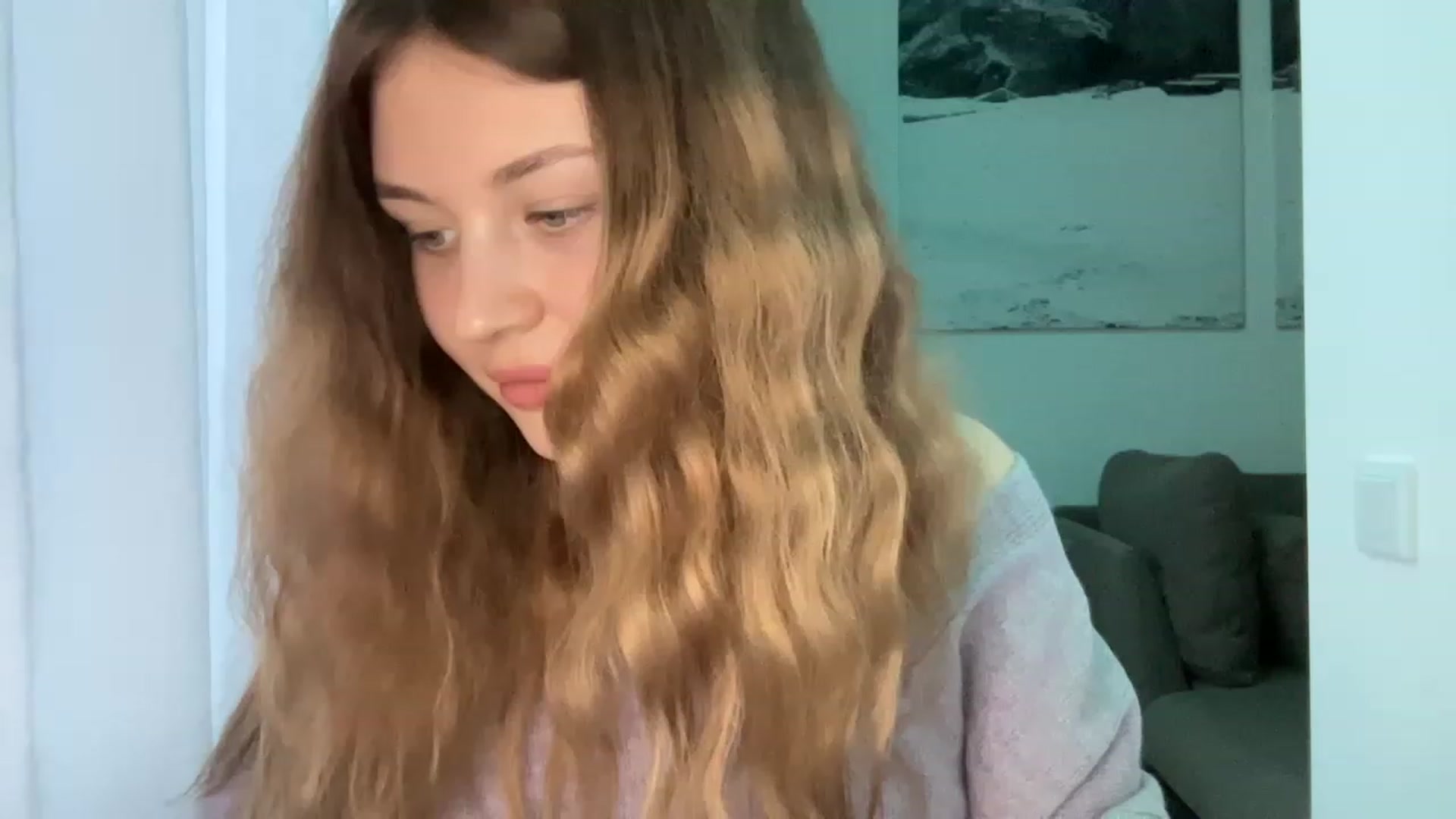 Gallery image thumbnail from Cassiopeeia's myfreecams stream on, 03/19/2023, 15:21 image 15 of 20