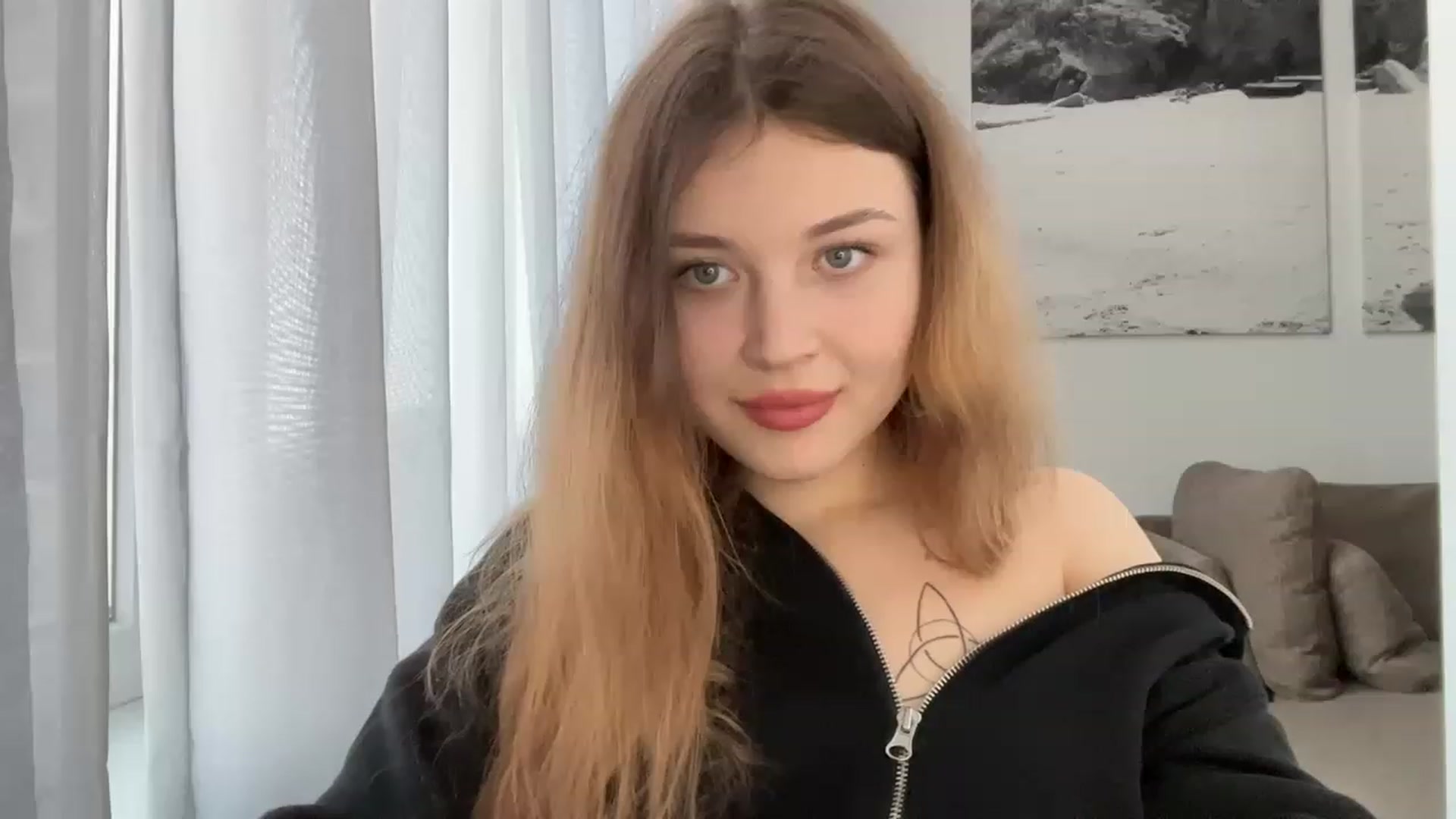 Gallery image thumbnail from Cassiopeeia's myfreecams stream on, 03/20/2023, 14:57 image 6 of 20