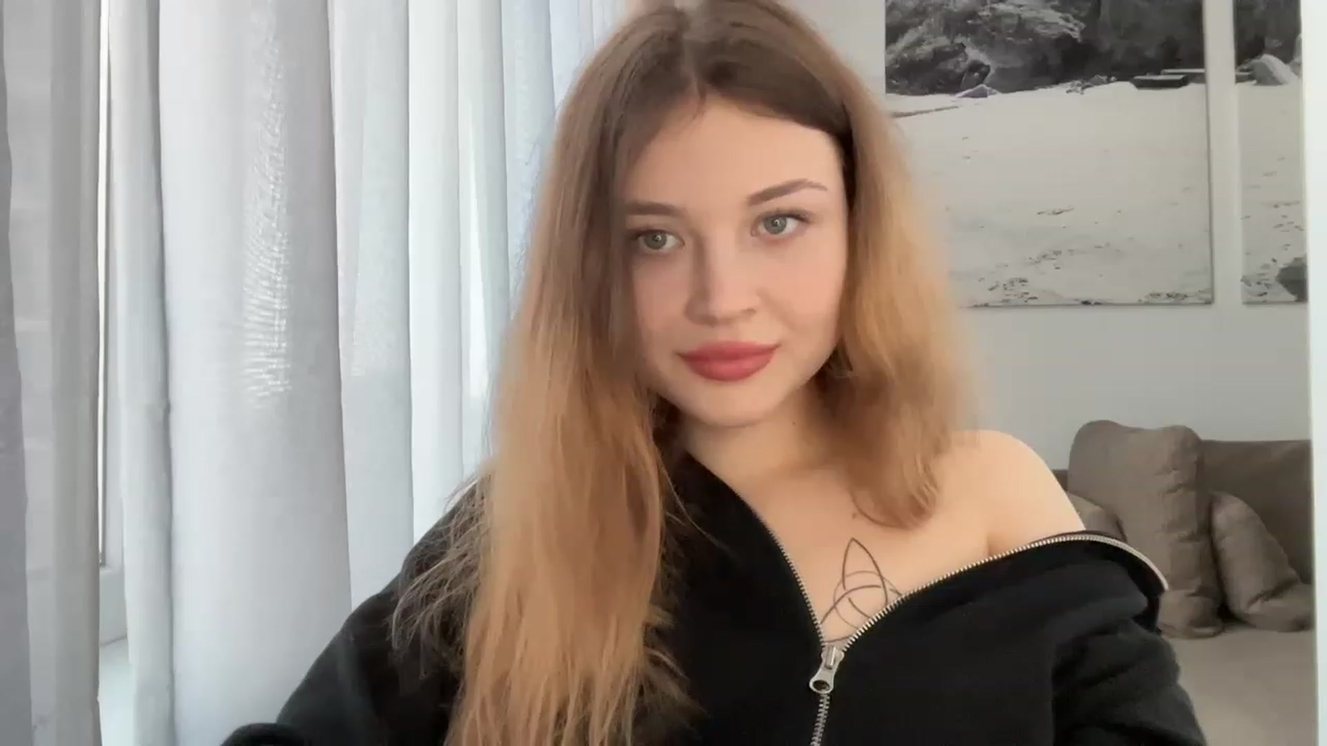 Gallery image thumbnail from Cassiopeeia's myfreecams stream on, 03/20/2023, 14:57 image 7 of 20