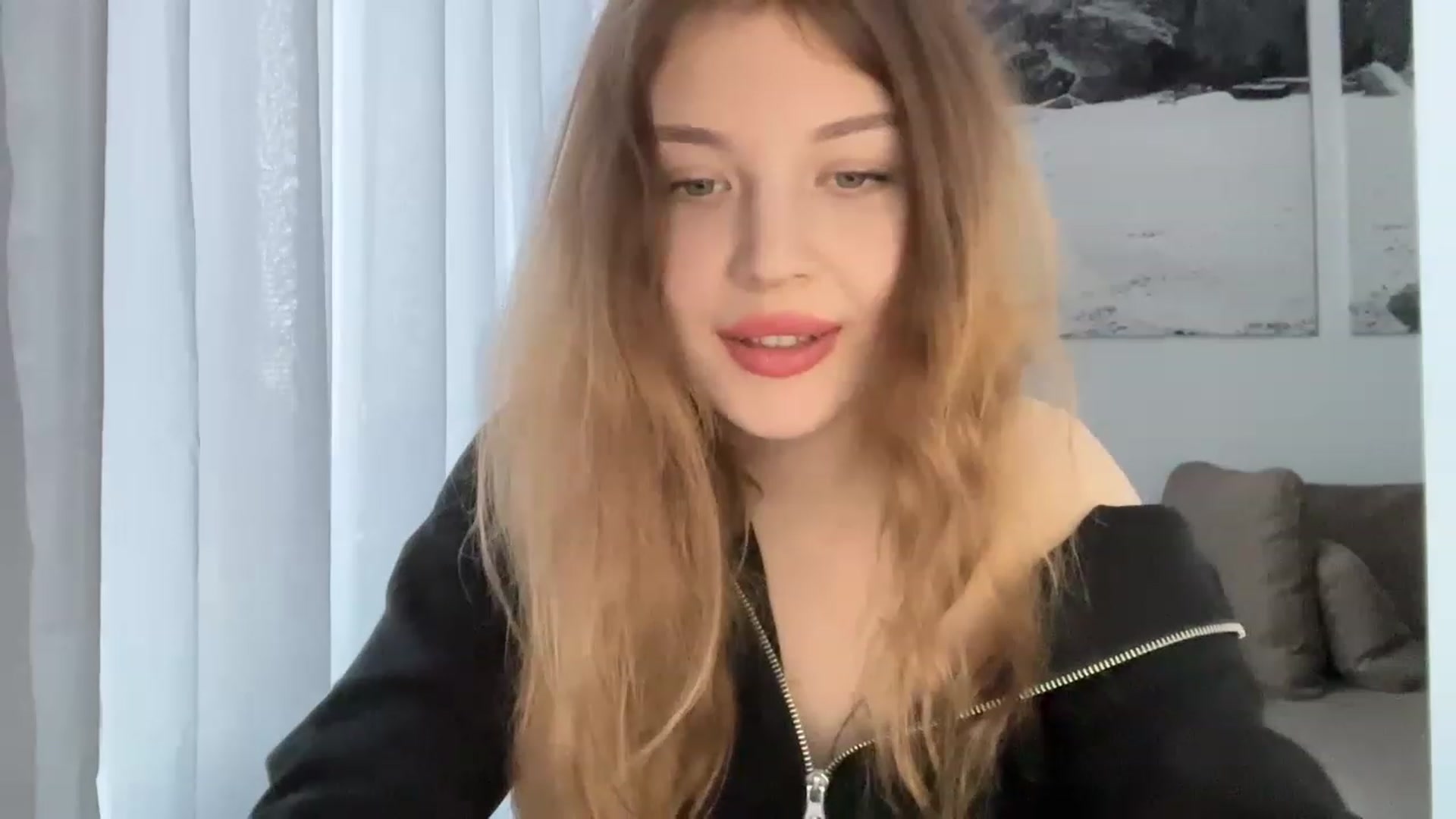 Gallery image thumbnail from Cassiopeeia's myfreecams stream on, 03/20/2023, 15:47 image 9 of 20