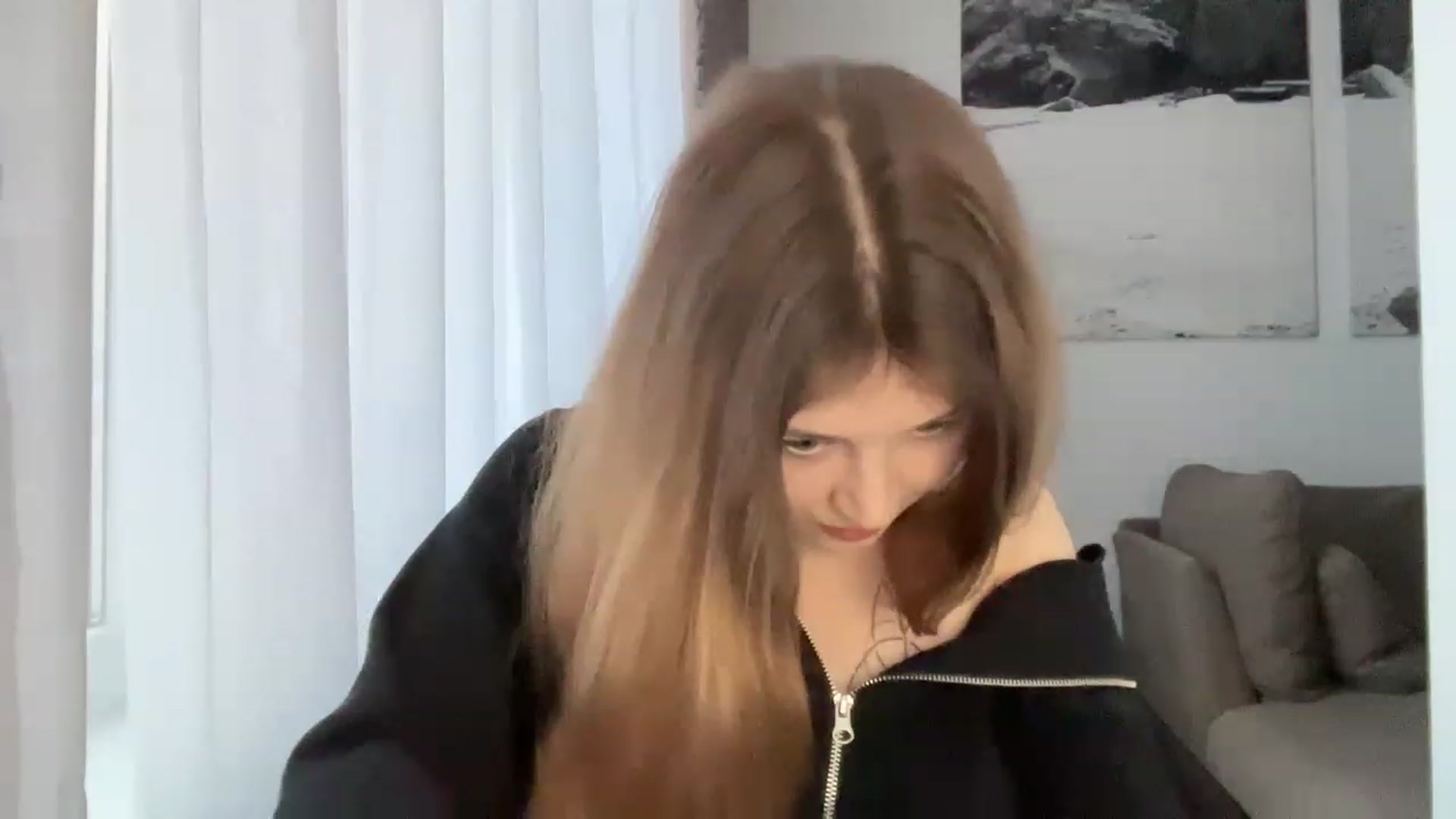 Gallery image thumbnail from Cassiopeeia's myfreecams stream on, 03/20/2023, 15:47 image 17 of 20