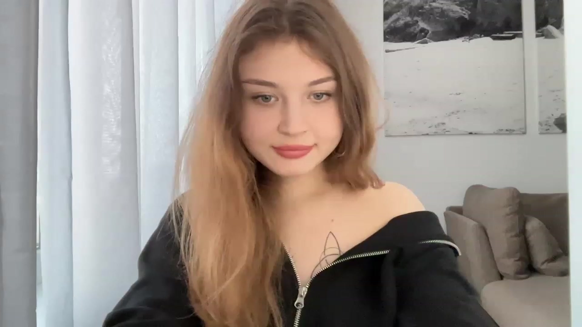 Gallery image thumbnail from Cassiopeeia's myfreecams stream on, 03/20/2023, 15:47 image 3 of 20
