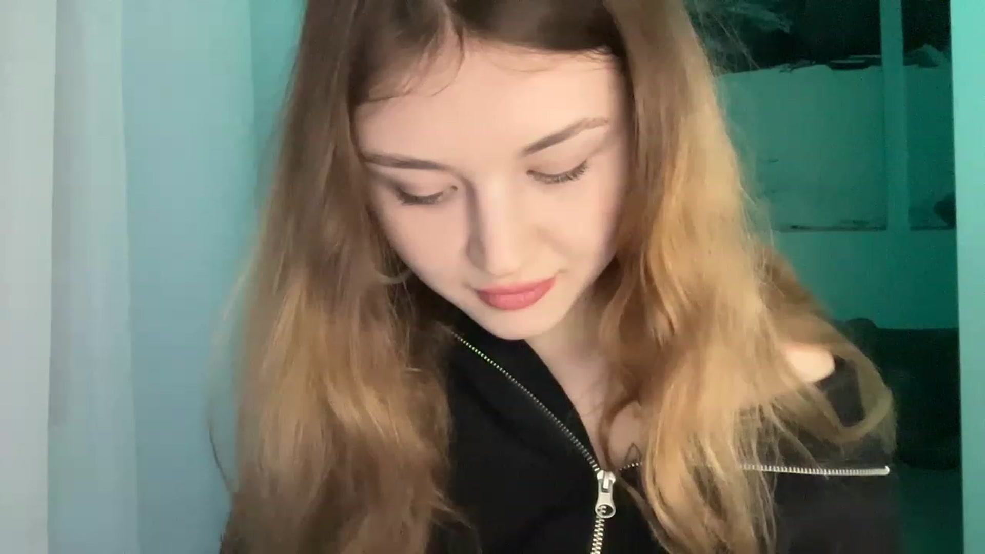 Gallery image thumbnail from Cassiopeeia's myfreecams stream on, 03/20/2023, 16:34 image 10 of 20