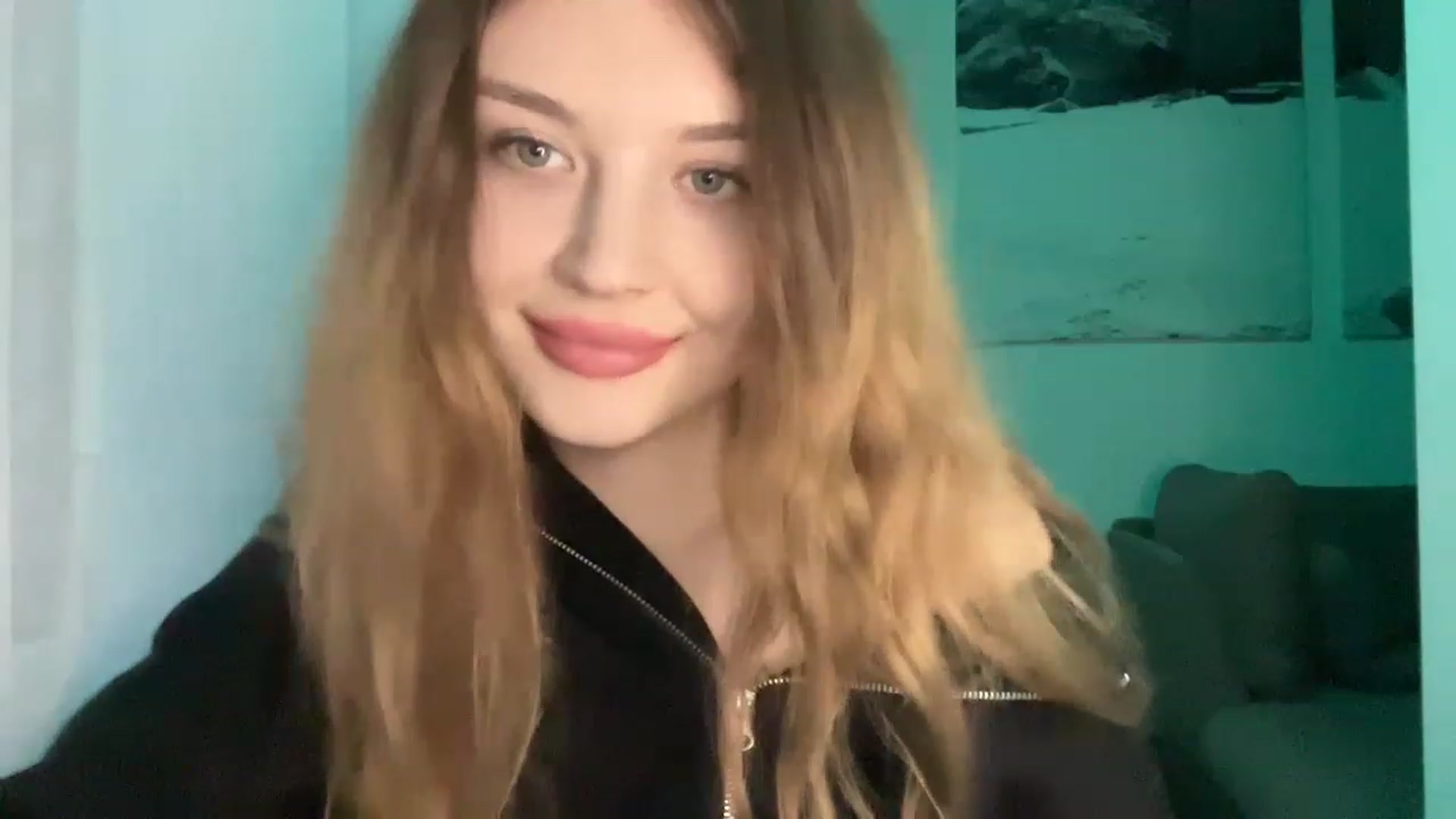 Gallery image thumbnail from Cassiopeeia's myfreecams stream on, 03/20/2023, 16:34 image 9 of 20