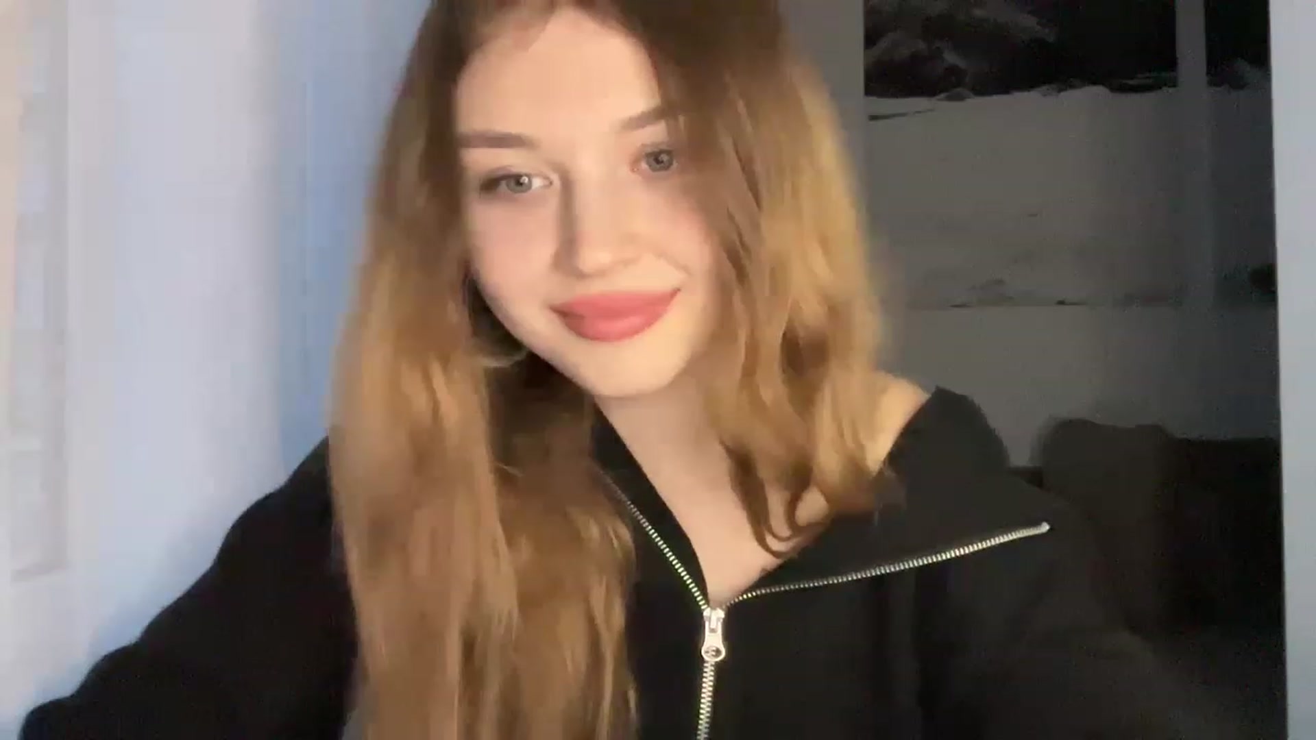 Gallery image thumbnail from Cassiopeeia's myfreecams stream on, 03/20/2023, 16:34 image 4 of 20