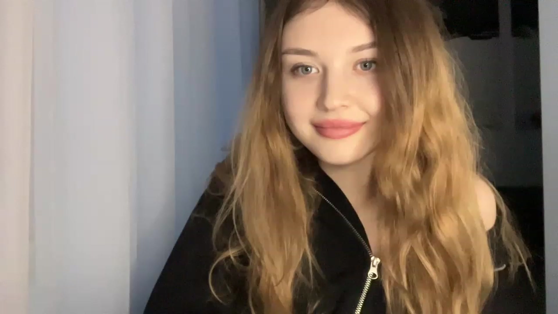 Gallery image thumbnail from Cassiopeeia's myfreecams stream on, 03/20/2023, 16:34 image 8 of 20