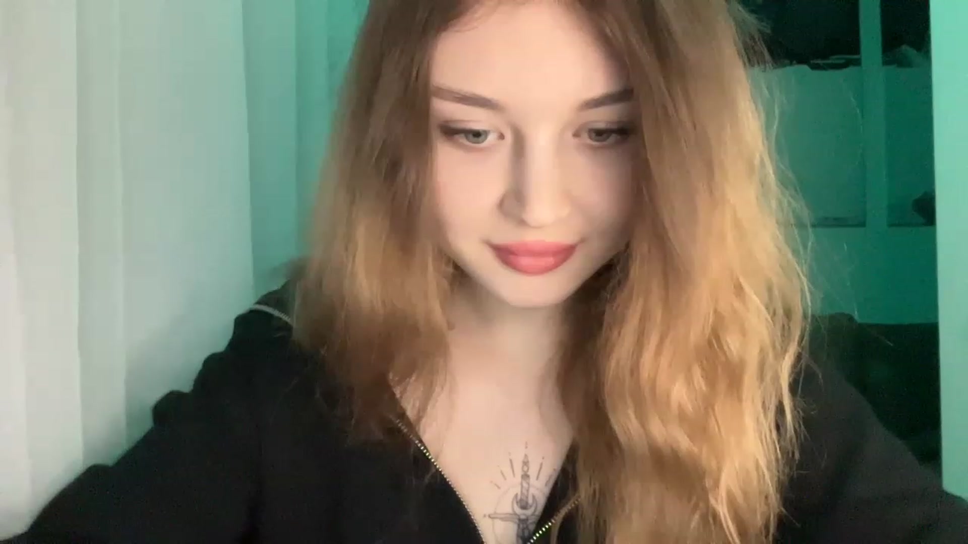 Gallery image thumbnail from Cassiopeeia's myfreecams stream on, 03/20/2023, 17:59 image 3 of 20