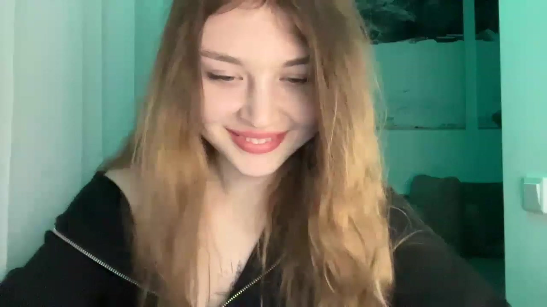 Gallery image thumbnail from Cassiopeeia's myfreecams stream on, 03/20/2023, 17:59 image 12 of 20