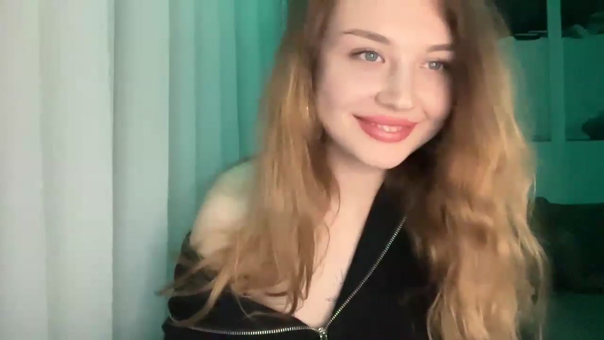 Gallery image thumbnail from Cassiopeeia's myfreecams stream on, 03/20/2023, 17:59 image 17 of 20