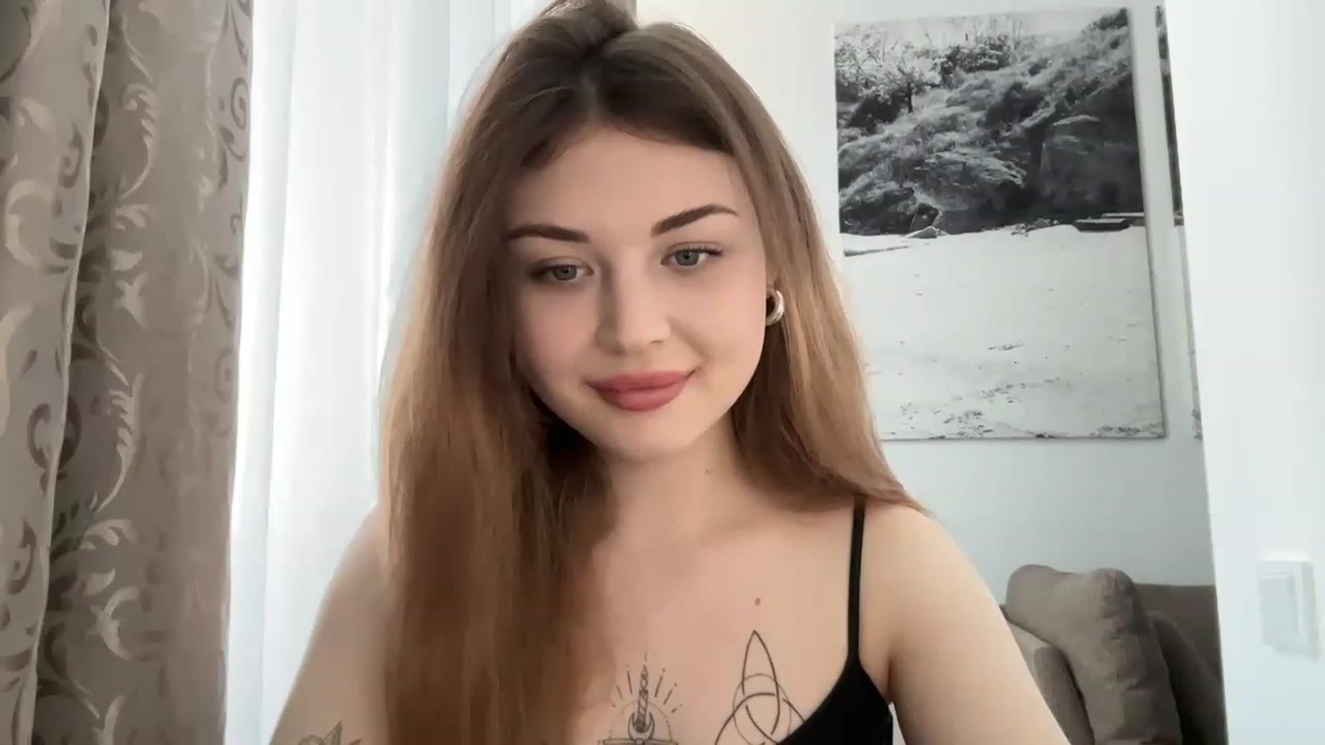 Gallery image thumbnail from Cassiopeeia's myfreecams stream on, 03/23/2023, 15:58 image 2 of 20