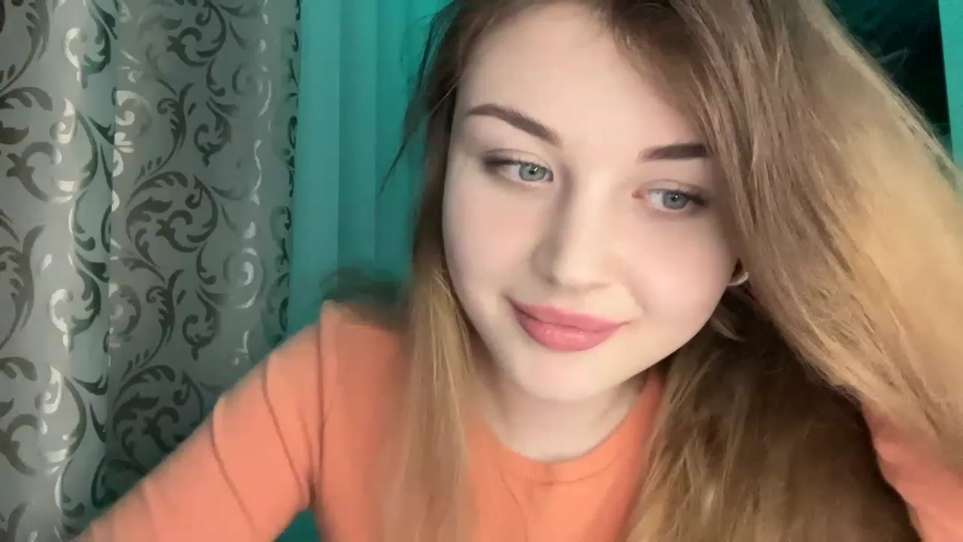 Gallery image thumbnail from Cassiopeeia's myfreecams stream on, 03/24/2023, 18:18 image 5 of 20