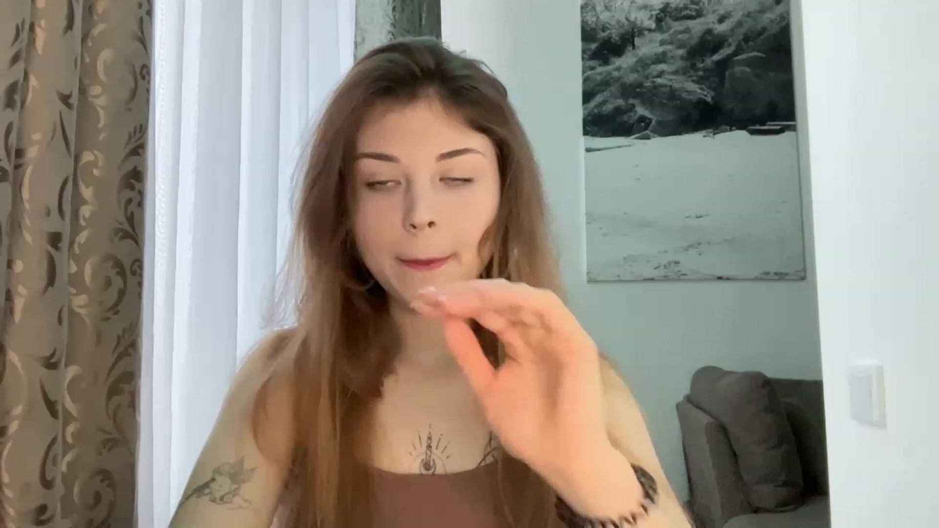 Gallery image thumbnail from Cassiopeeia's myfreecams stream on, 03/25/2023, 13:28 image 17 of 20