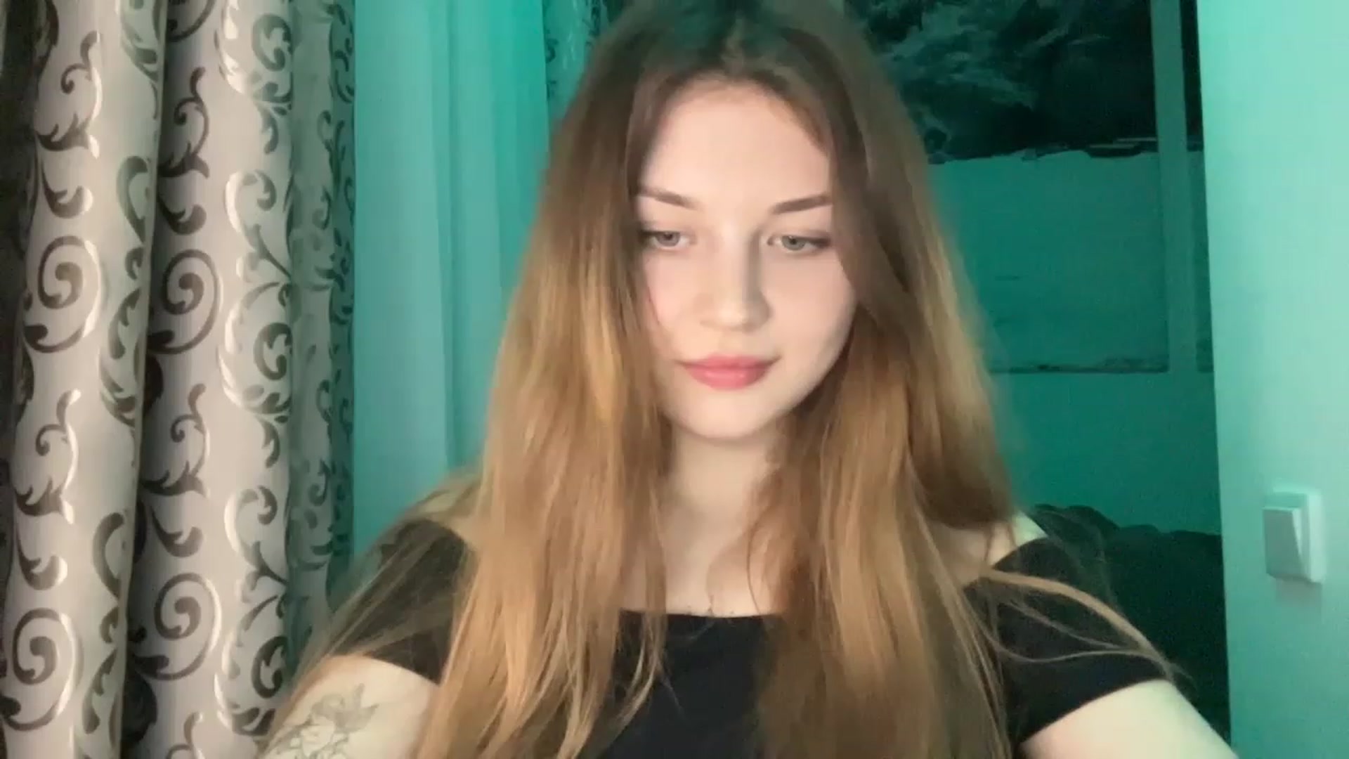 Gallery image thumbnail from Cassiopeeia's myfreecams stream on, 03/31/2023, 18:24 image 1 of 20