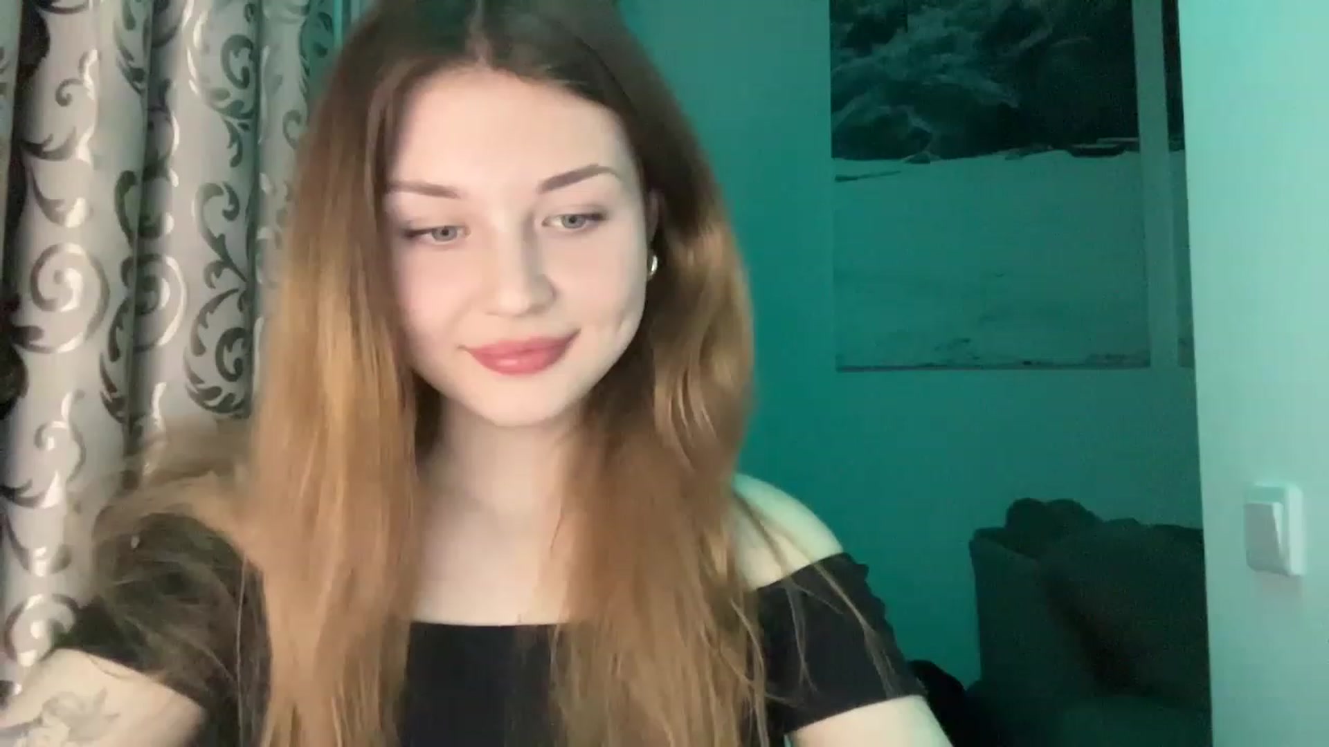 Gallery image thumbnail from Cassiopeeia's myfreecams stream on, 03/31/2023, 18:24 image 6 of 20