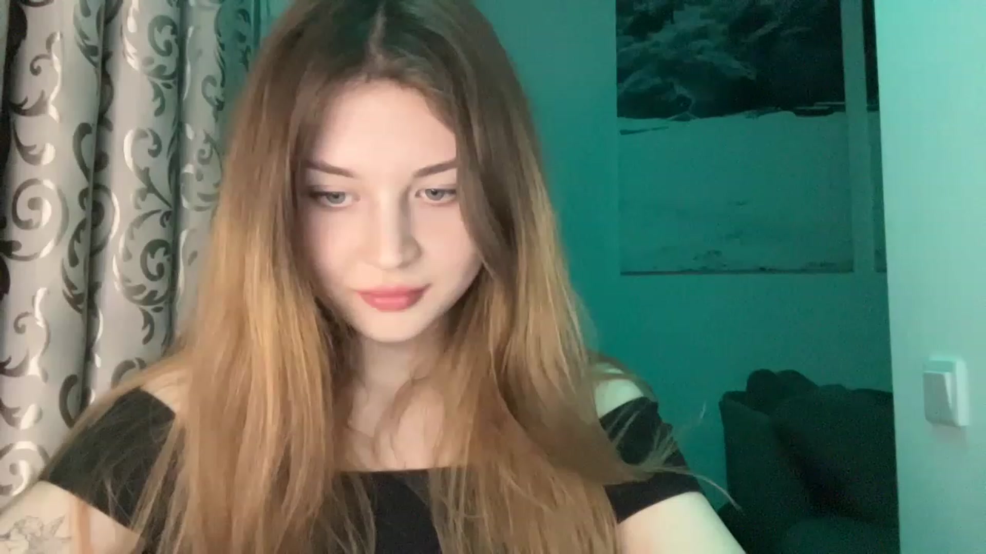 Gallery image thumbnail from Cassiopeeia's myfreecams stream on, 03/31/2023, 18:24 image 5 of 20