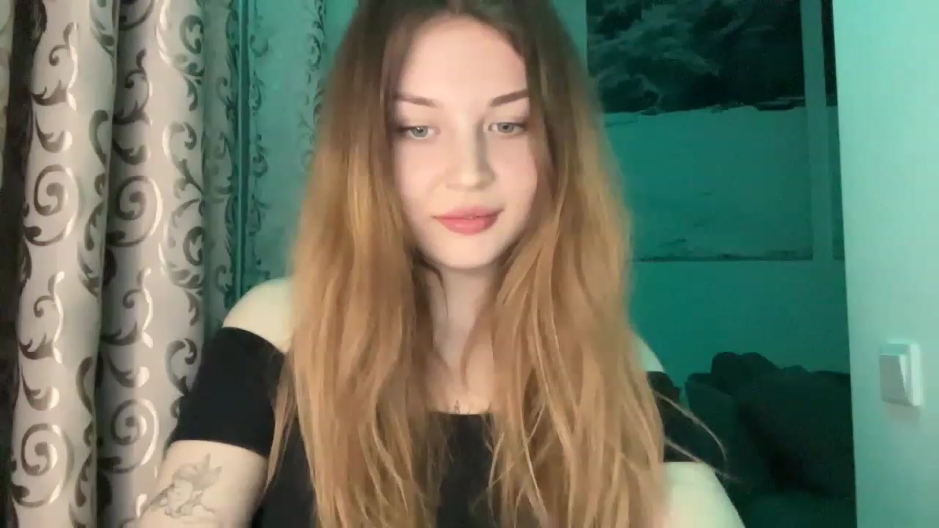 Gallery image thumbnail from Cassiopeeia's myfreecams stream on, 03/31/2023, 18:24 image 3 of 20