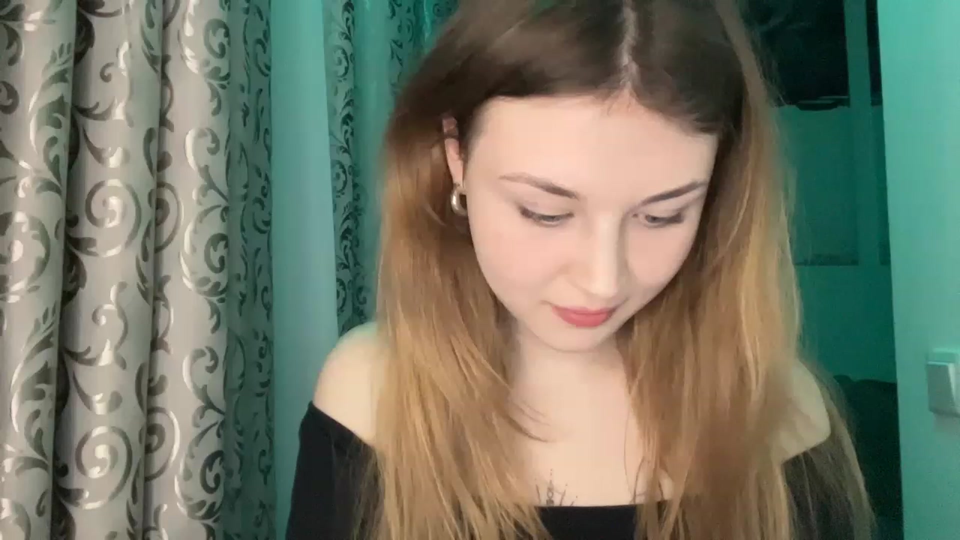 Gallery image thumbnail from Cassiopeeia's myfreecams stream on, 03/31/2023, 18:24 image 20 of 20