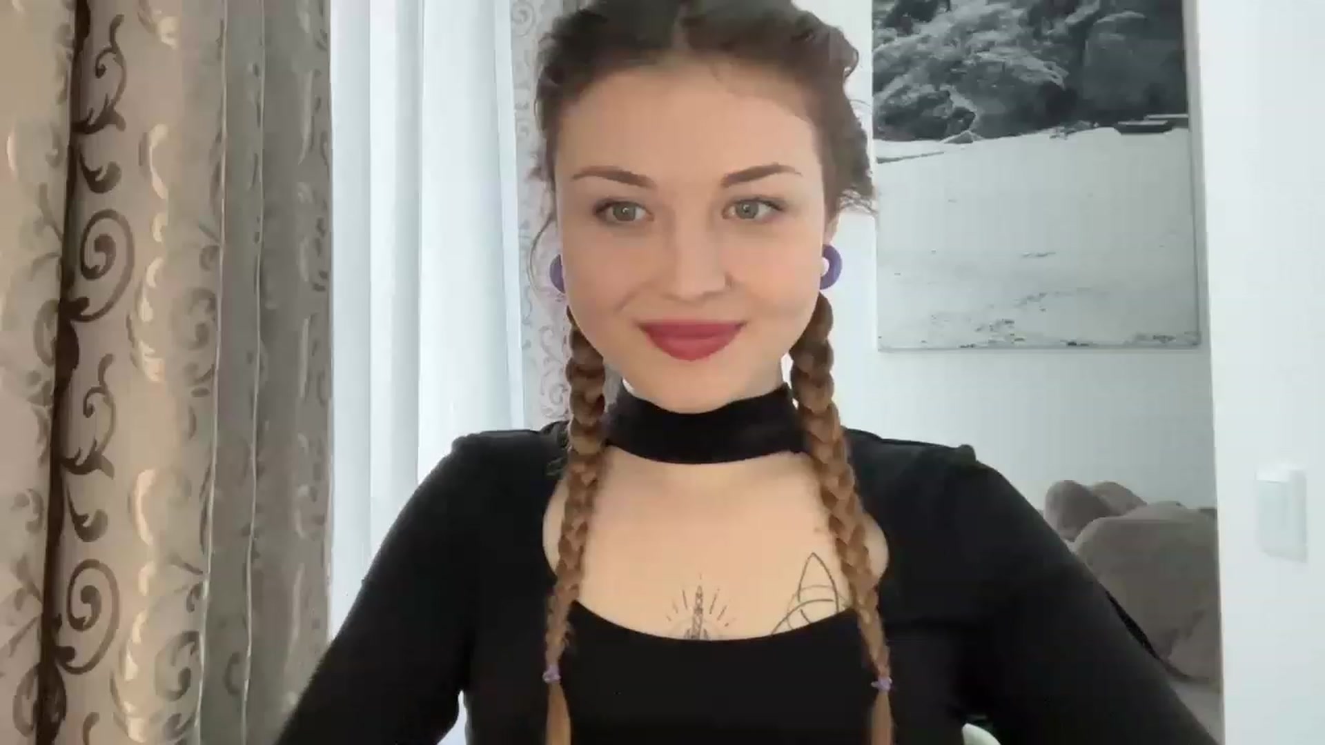 Gallery image thumbnail from Cassiopeeia's myfreecams stream on, 04/01/2023, 14:06 image 3 of 20