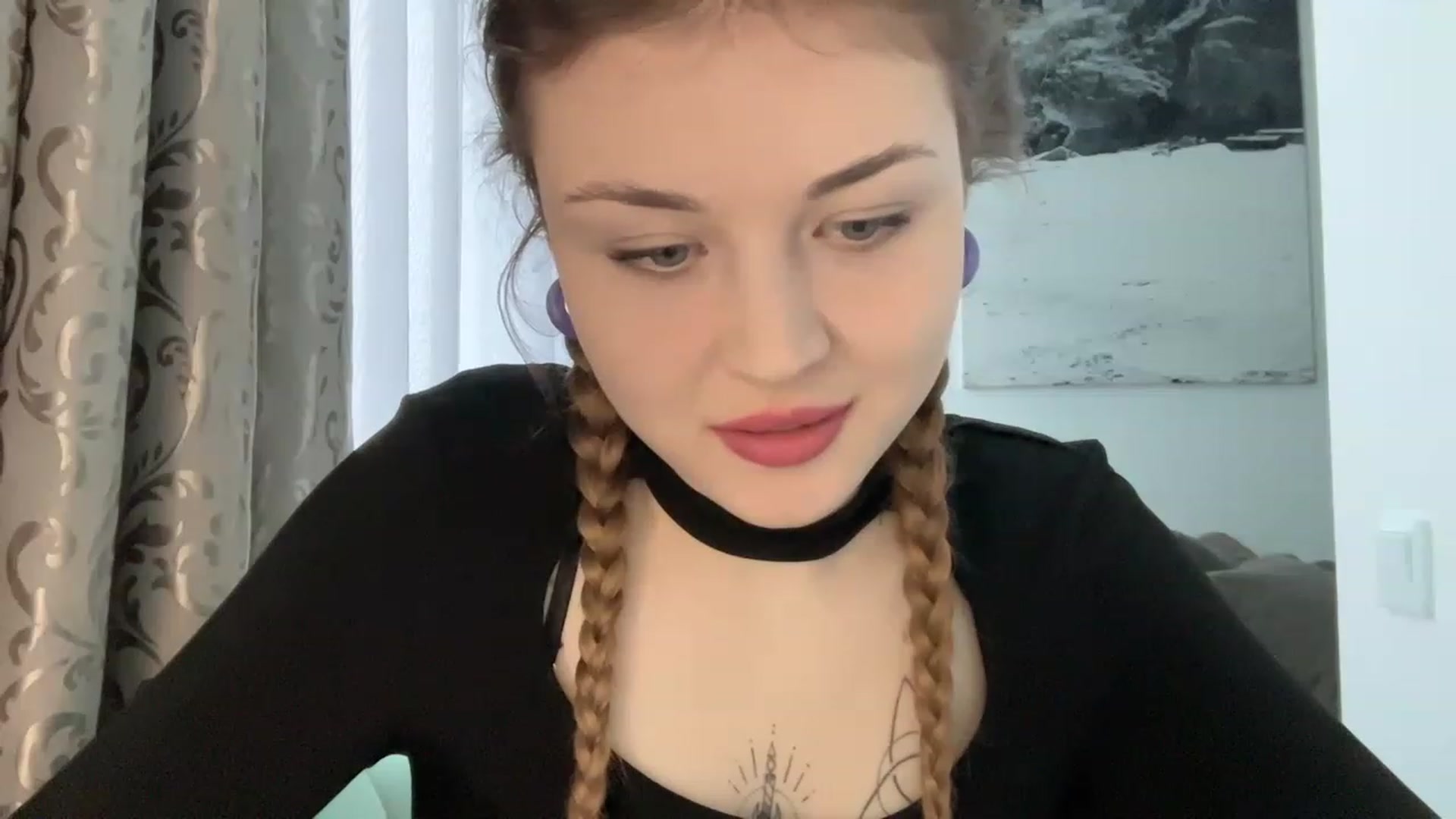 Gallery image thumbnail from Cassiopeeia's myfreecams stream on, 04/01/2023, 14:06 image 10 of 20