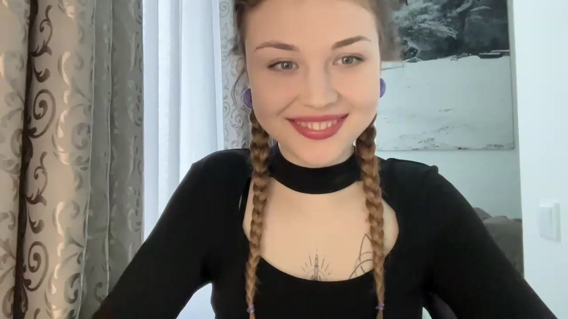 Gallery image thumbnail from Cassiopeeia's myfreecams stream on, 04/01/2023, 14:06 image 7 of 20