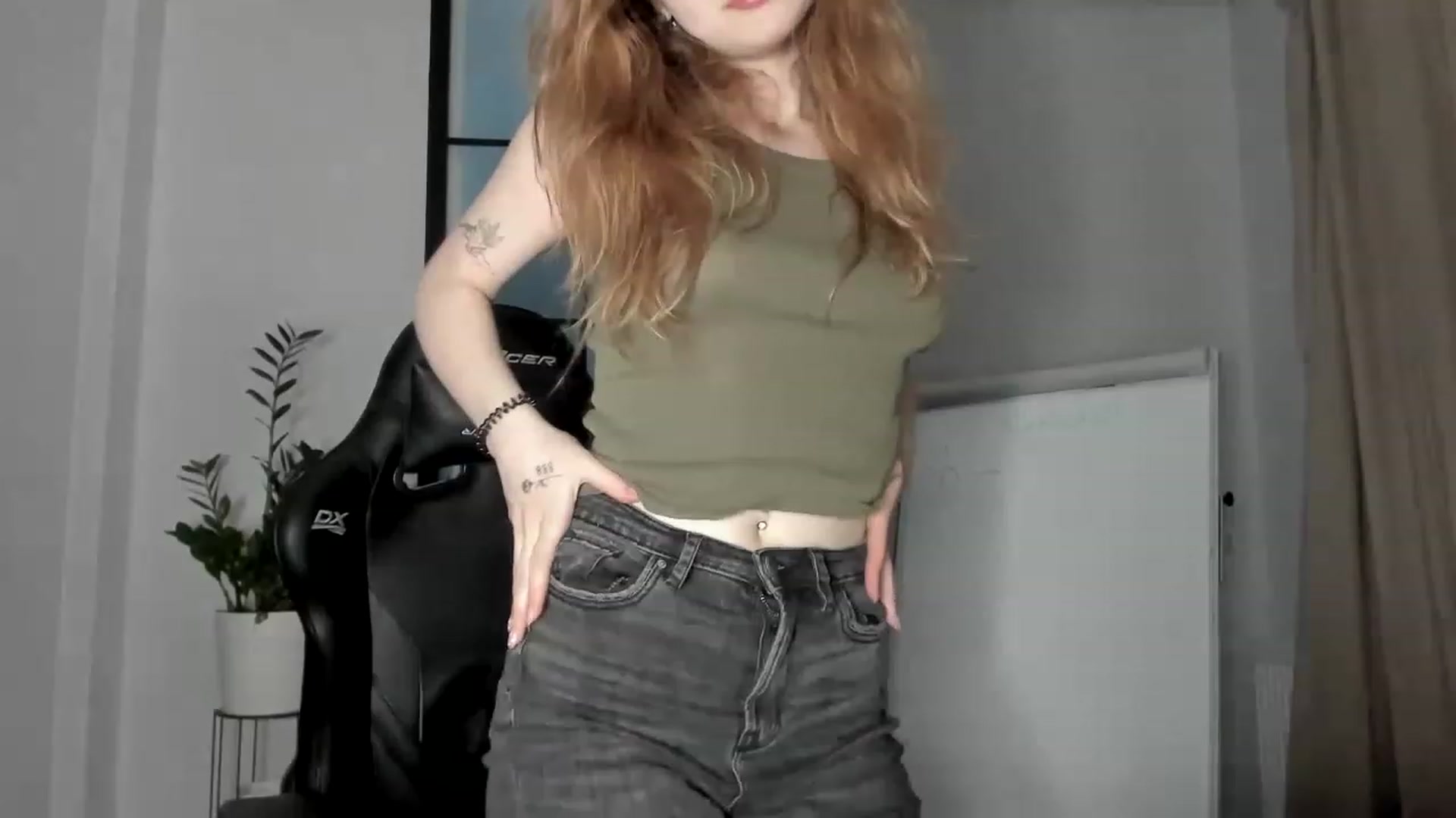 Gallery image thumbnail from Cassiopeeia's myfreecams stream on, 04/02/2023, 16:06 image 4 of 20