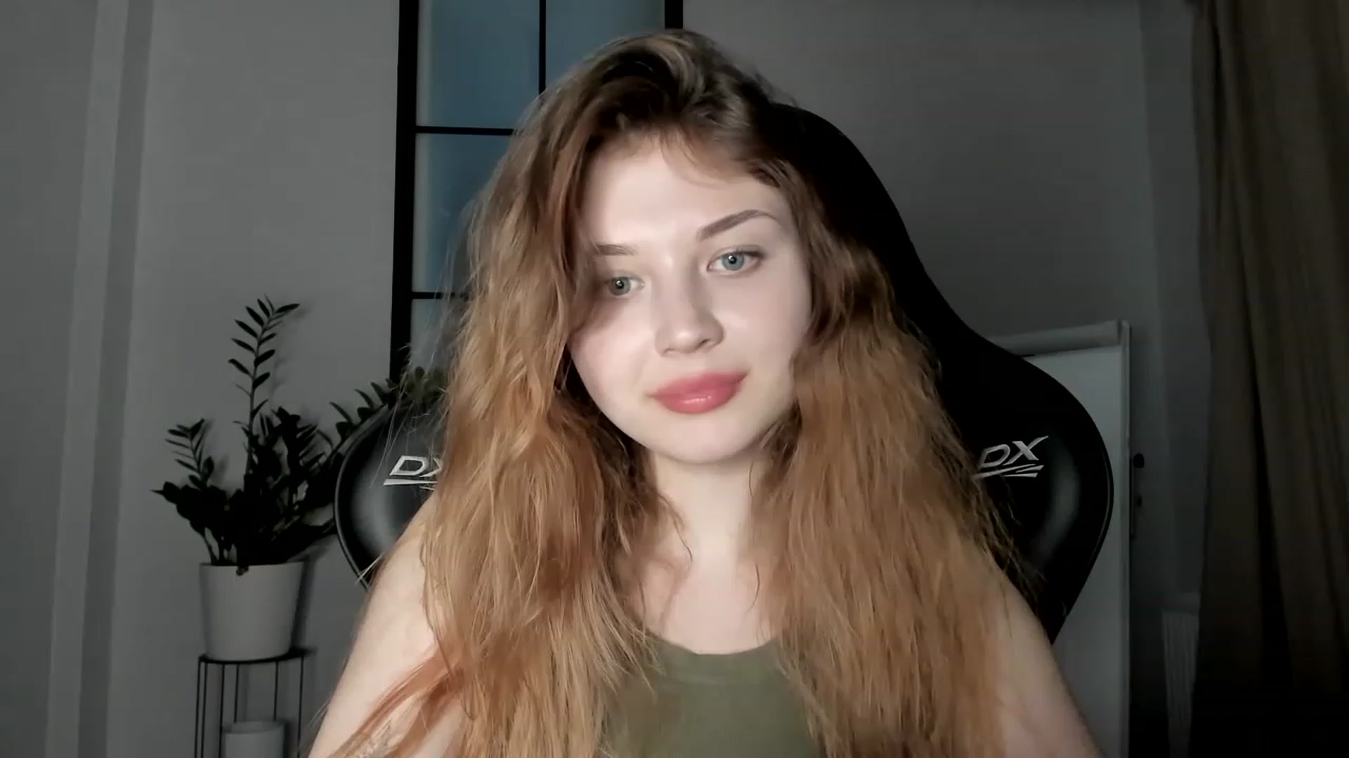Gallery image thumbnail from Cassiopeeia's myfreecams stream on, 04/02/2023, 16:06 image 3 of 20