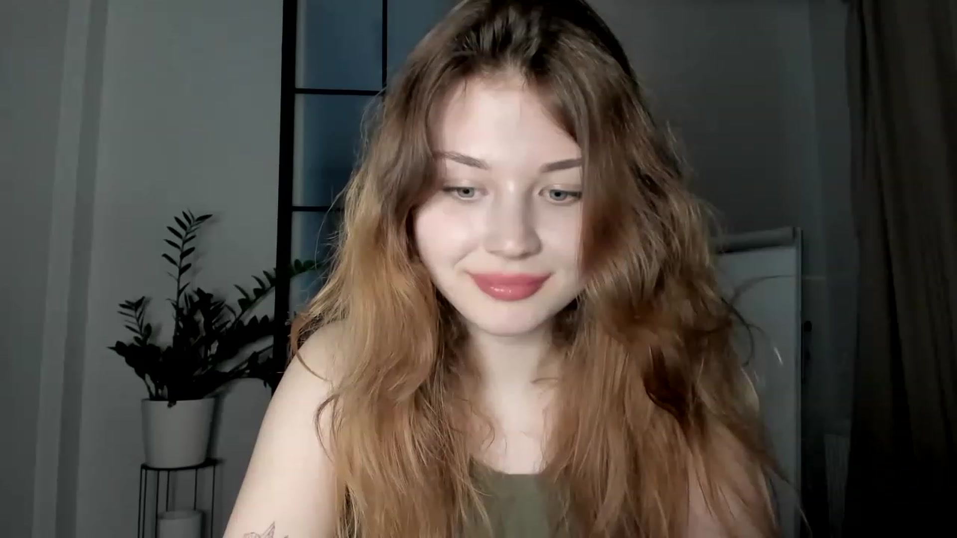 Gallery image thumbnail from Cassiopeeia's myfreecams stream on, 04/02/2023, 16:06 image 12 of 20