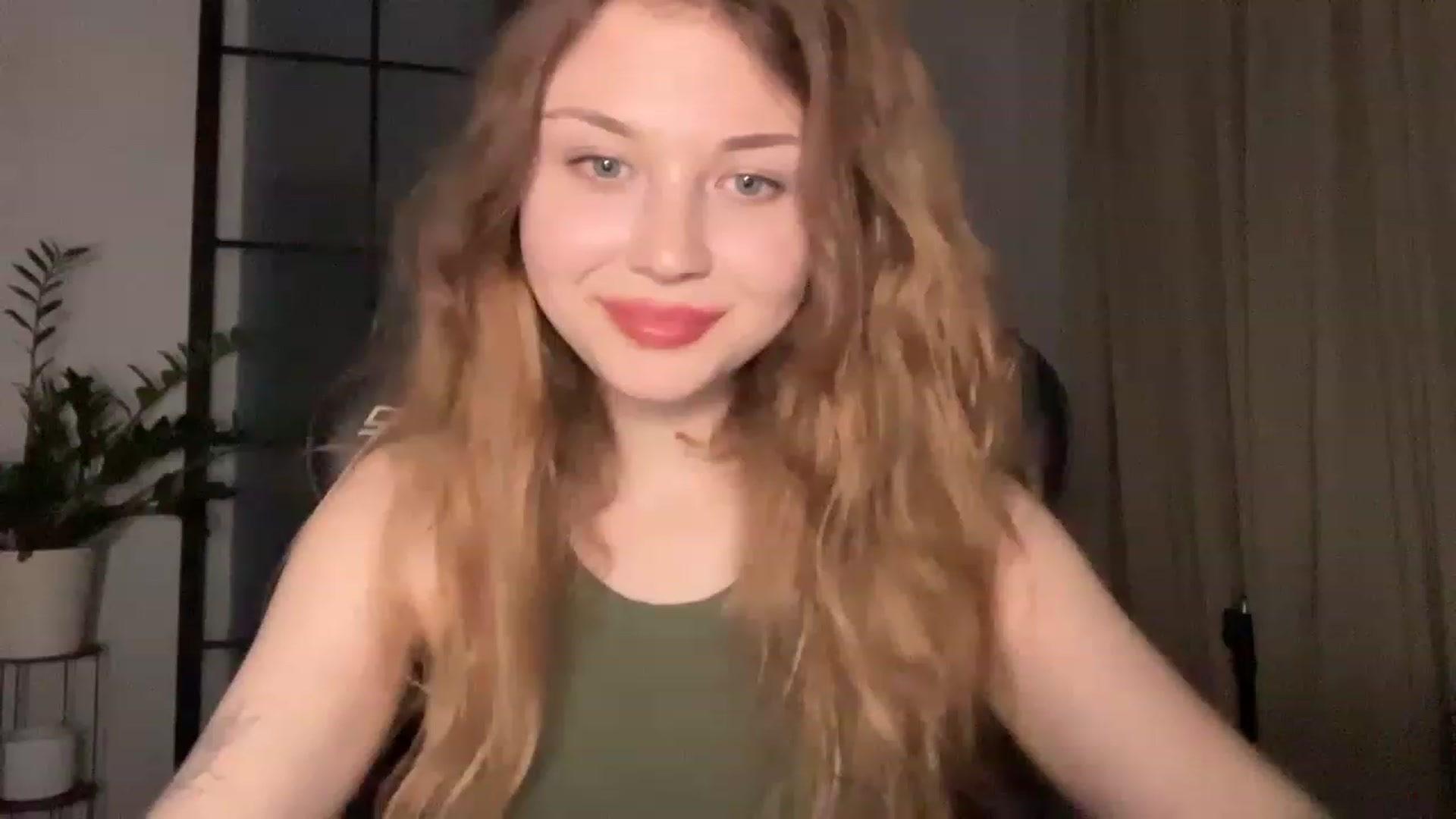 Gallery image thumbnail from Cassiopeeia's myfreecams stream on, 04/02/2023, 16:46 image 8 of 20