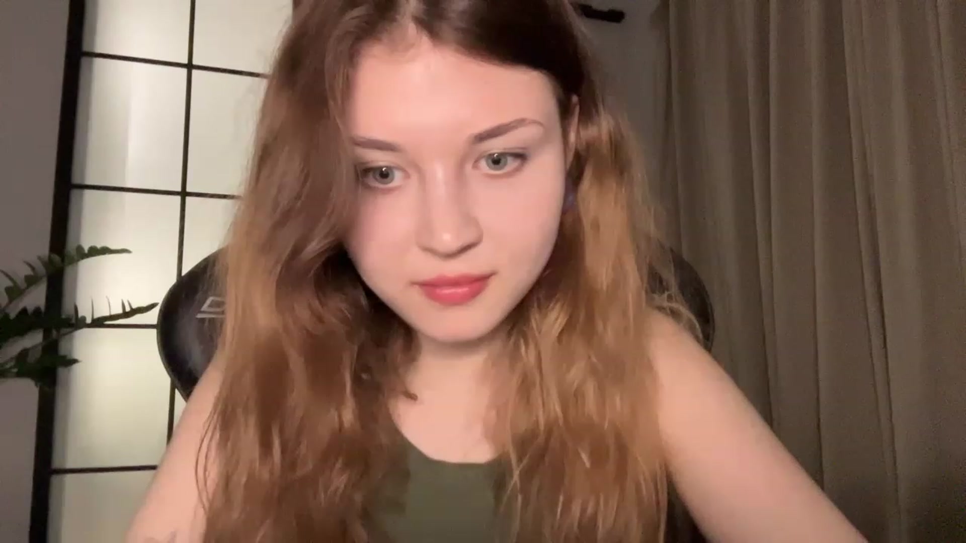 Gallery image thumbnail from Cassiopeeia's myfreecams stream on, 04/02/2023, 18:00 image 19 of 20