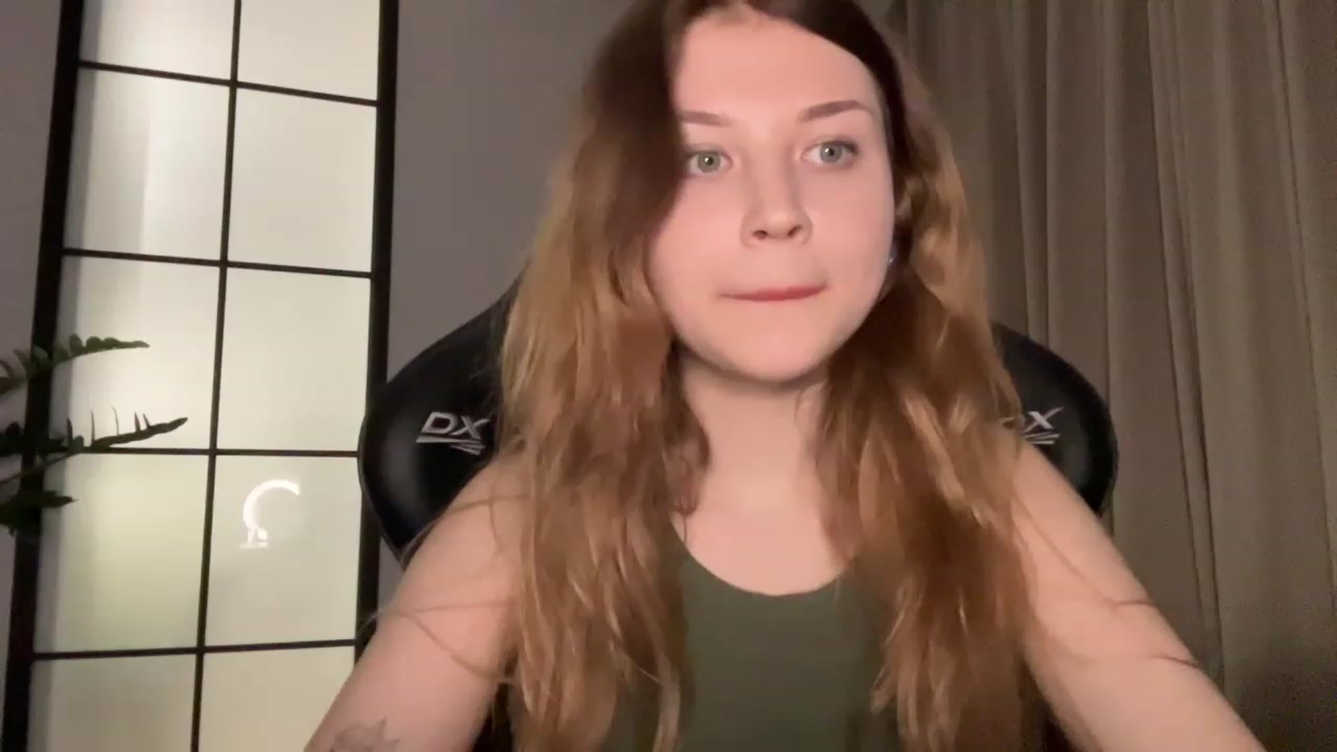 Gallery image thumbnail from Cassiopeeia's myfreecams stream on, 04/02/2023, 18:00 image 8 of 20