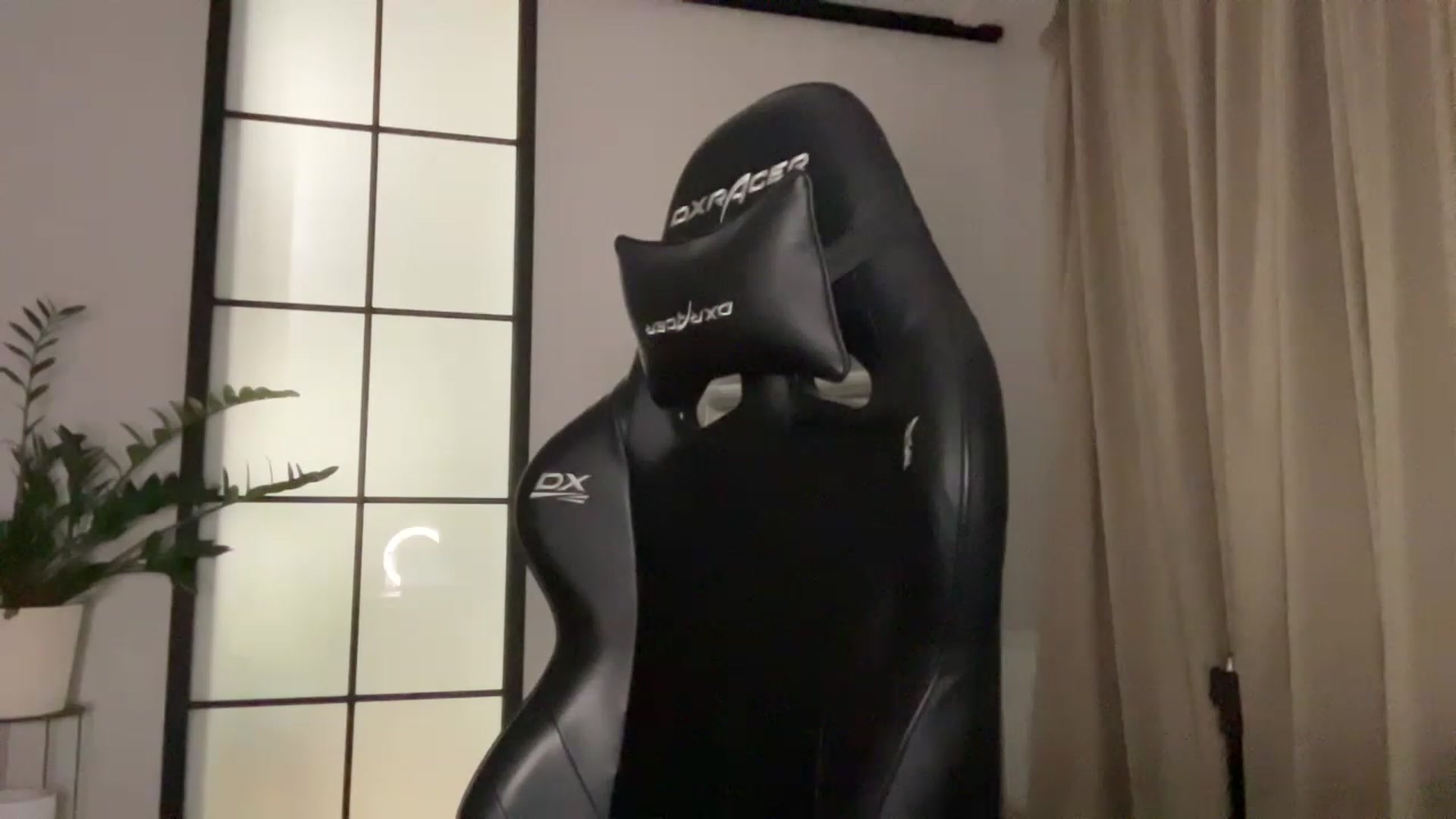 Gallery image thumbnail from Cassiopeeia's myfreecams stream on, 04/02/2023, 19:45 image 11 of 20
