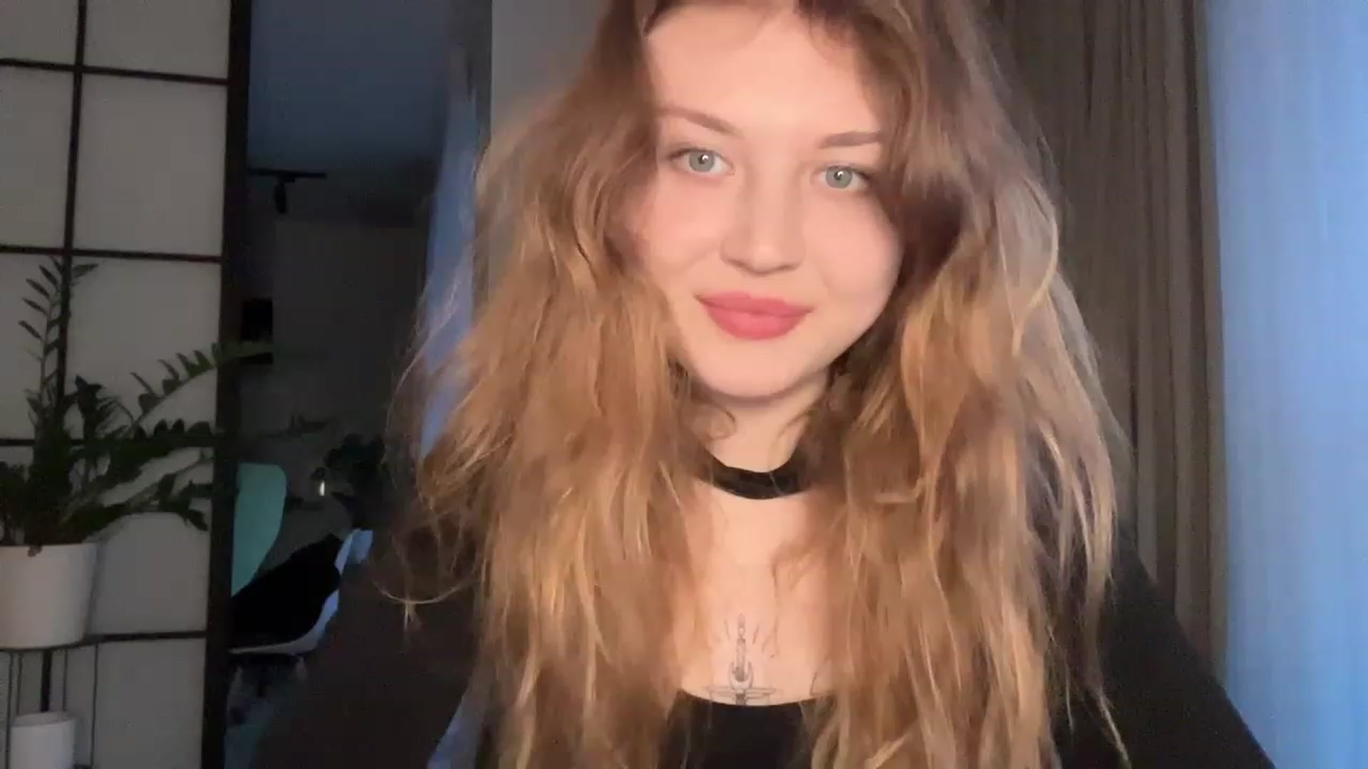 Gallery image thumbnail from Cassiopeeia's myfreecams stream on, 04/03/2023, 16:38 image 6 of 20