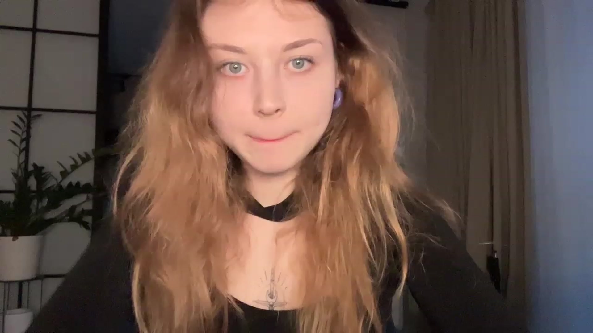 Gallery image thumbnail from Cassiopeeia's myfreecams stream on, 04/03/2023, 16:38 image 16 of 20