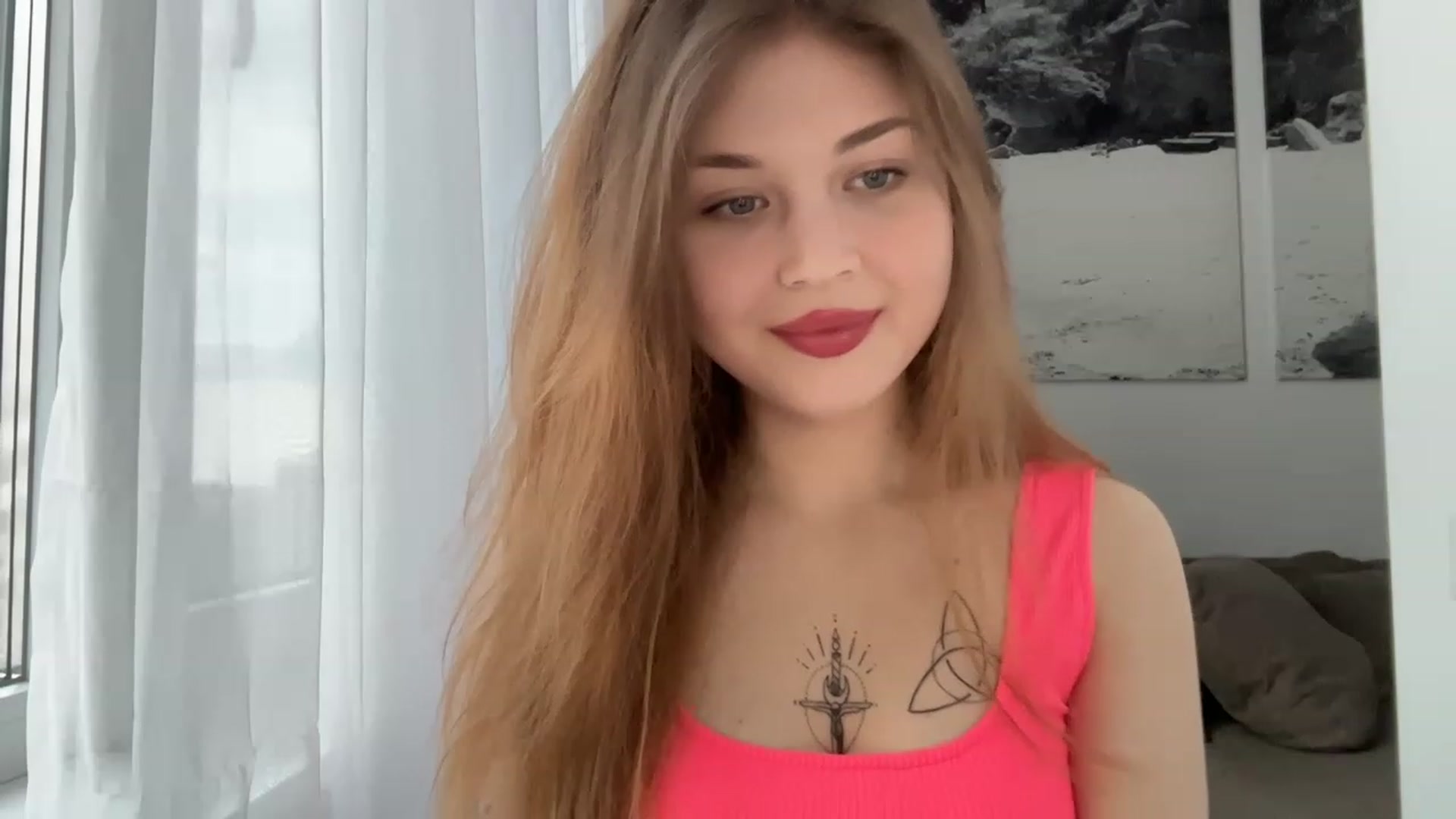 Gallery image thumbnail from Cassiopeeia's myfreecams stream on, 04/08/2023, 15:30 image 4 of 20