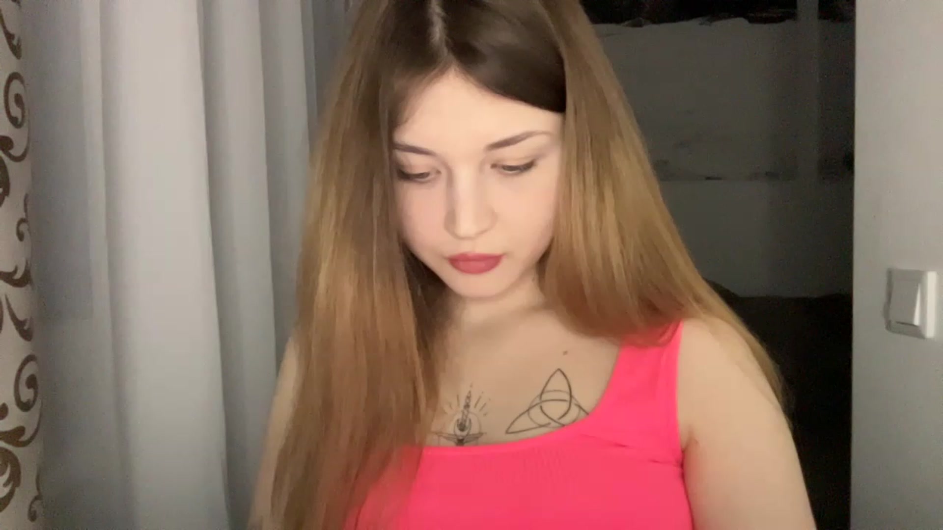 Gallery image thumbnail from Cassiopeeia's myfreecams stream on, 04/08/2023, 17:15 image 8 of 20